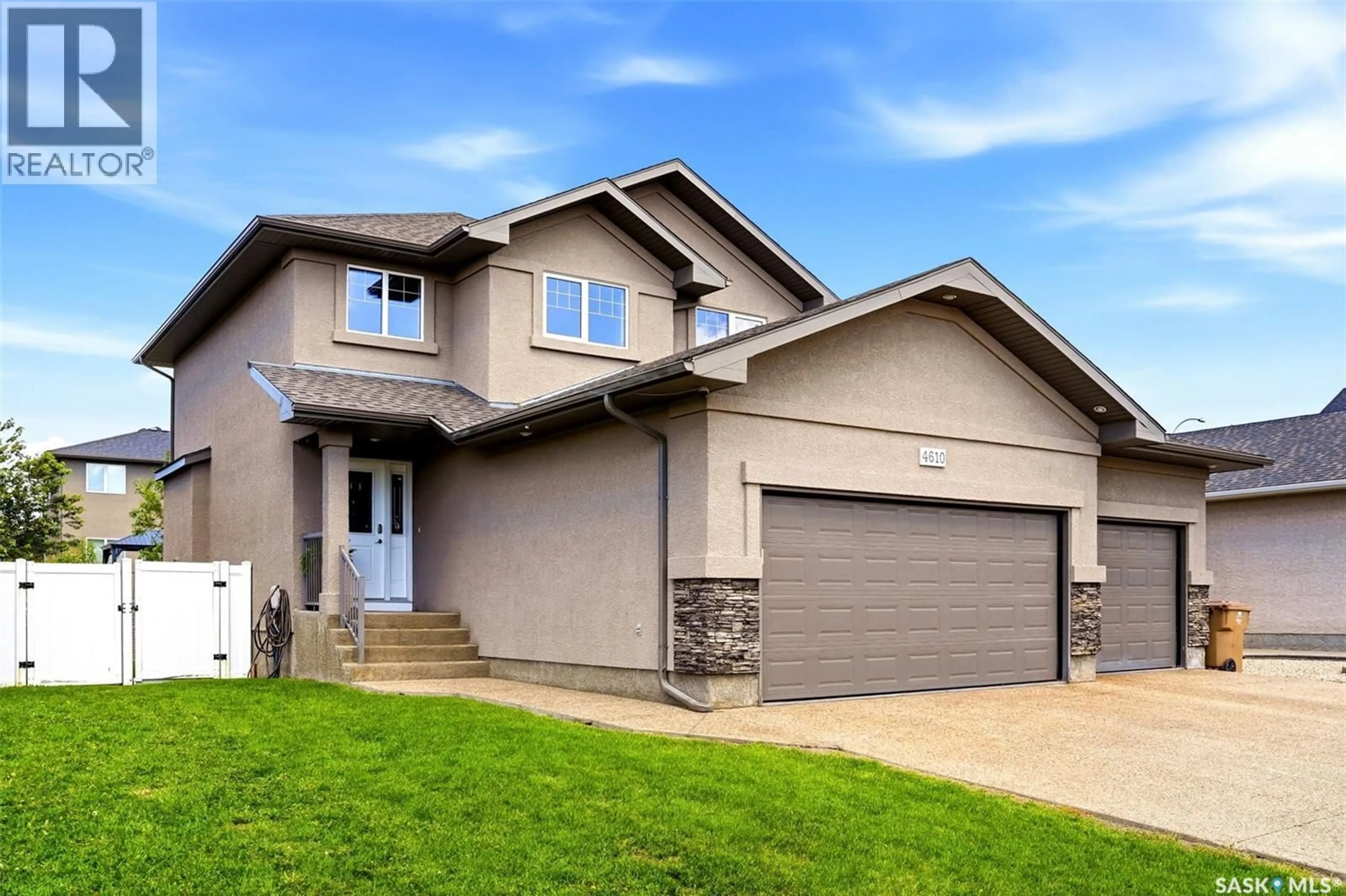 Home with vinyl exterior material, street for 4610 HAMES CRESCENT, Regina Saskatchewan S4W0B4