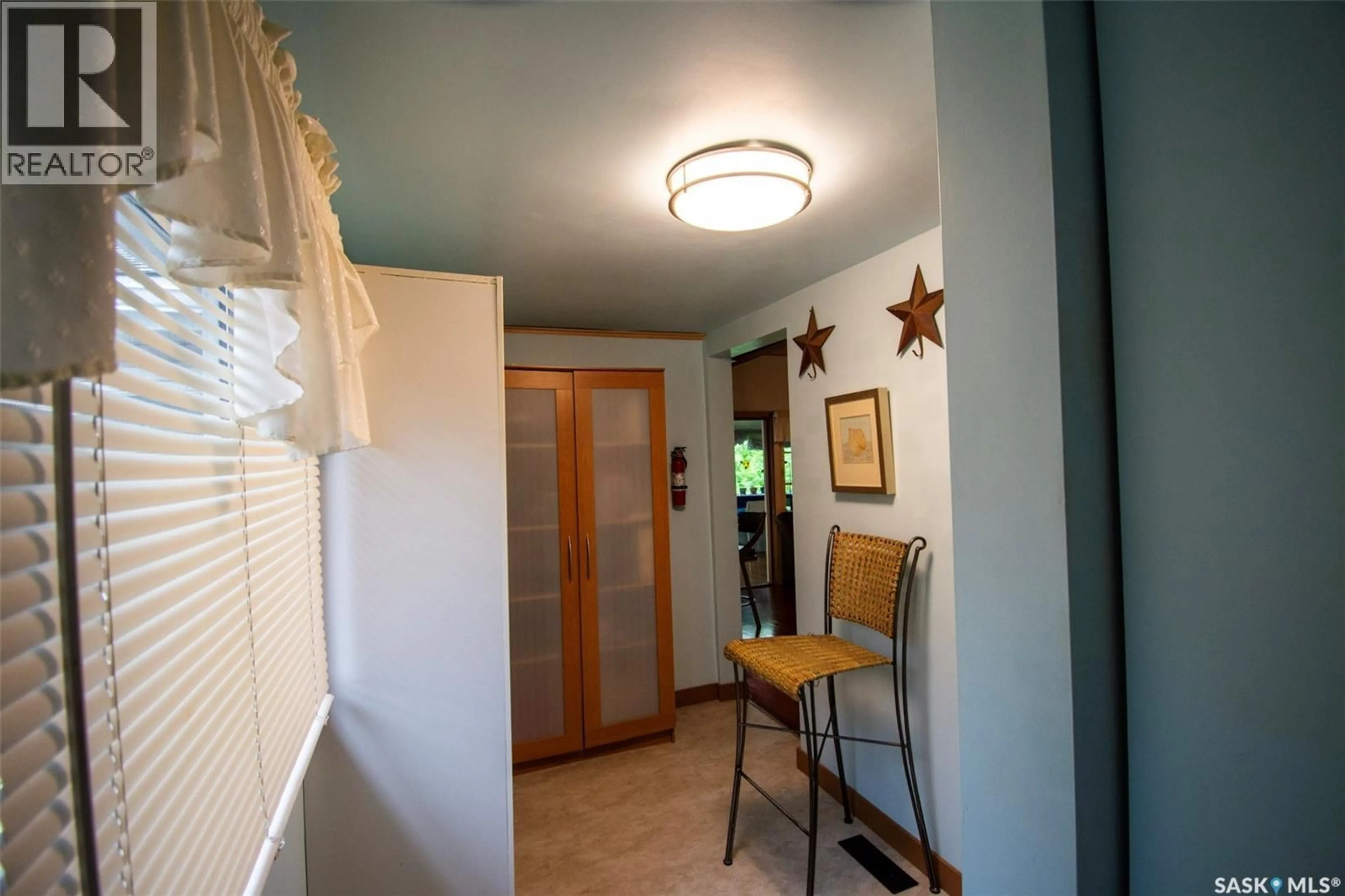 Indoor entryway for 106 NICOLL AVENUE, Regina Beach Saskatchewan S0G4C0