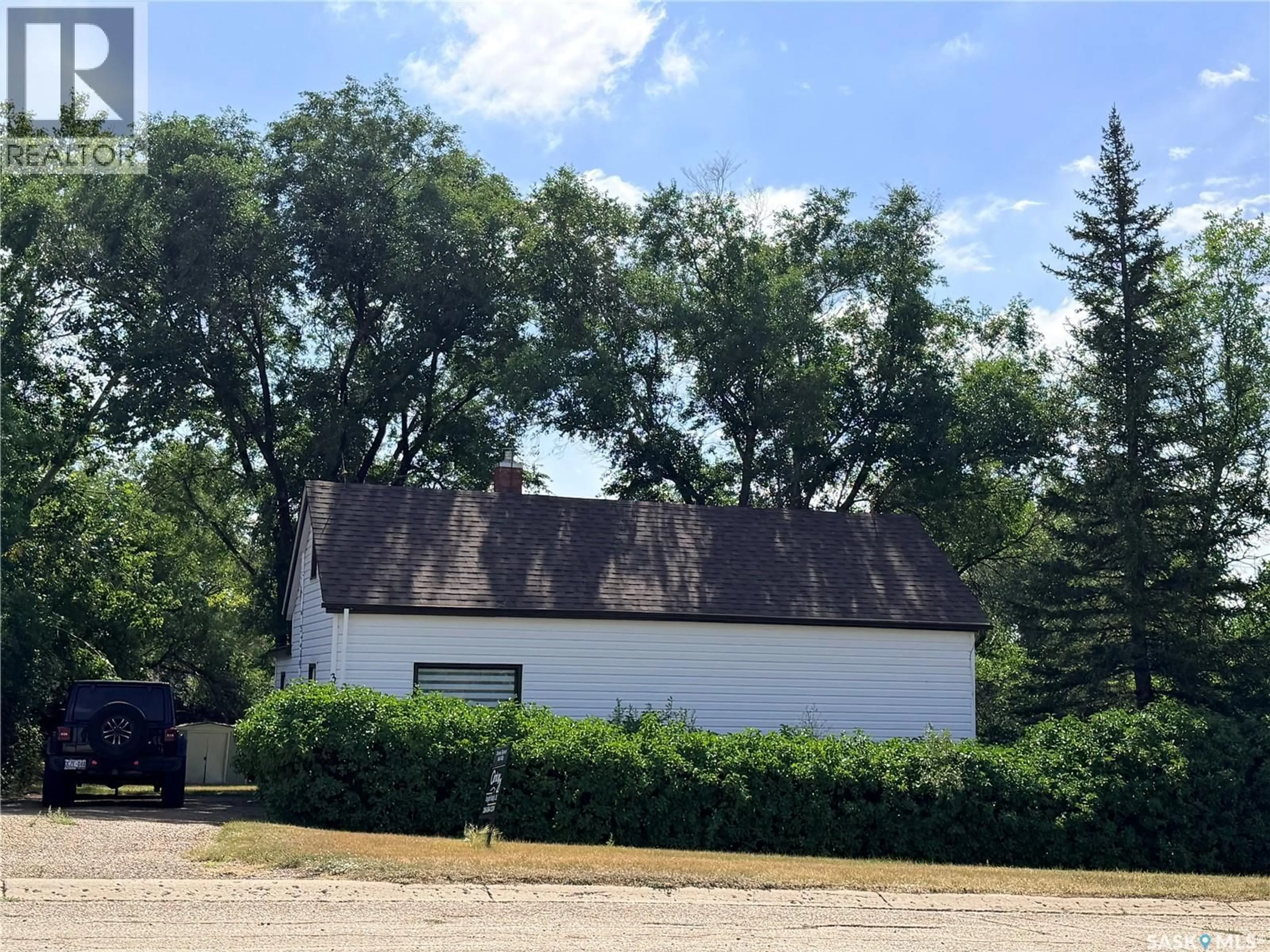 Unknown for 325 CENTRE STREET, Coronach Saskatchewan S0H0Z0