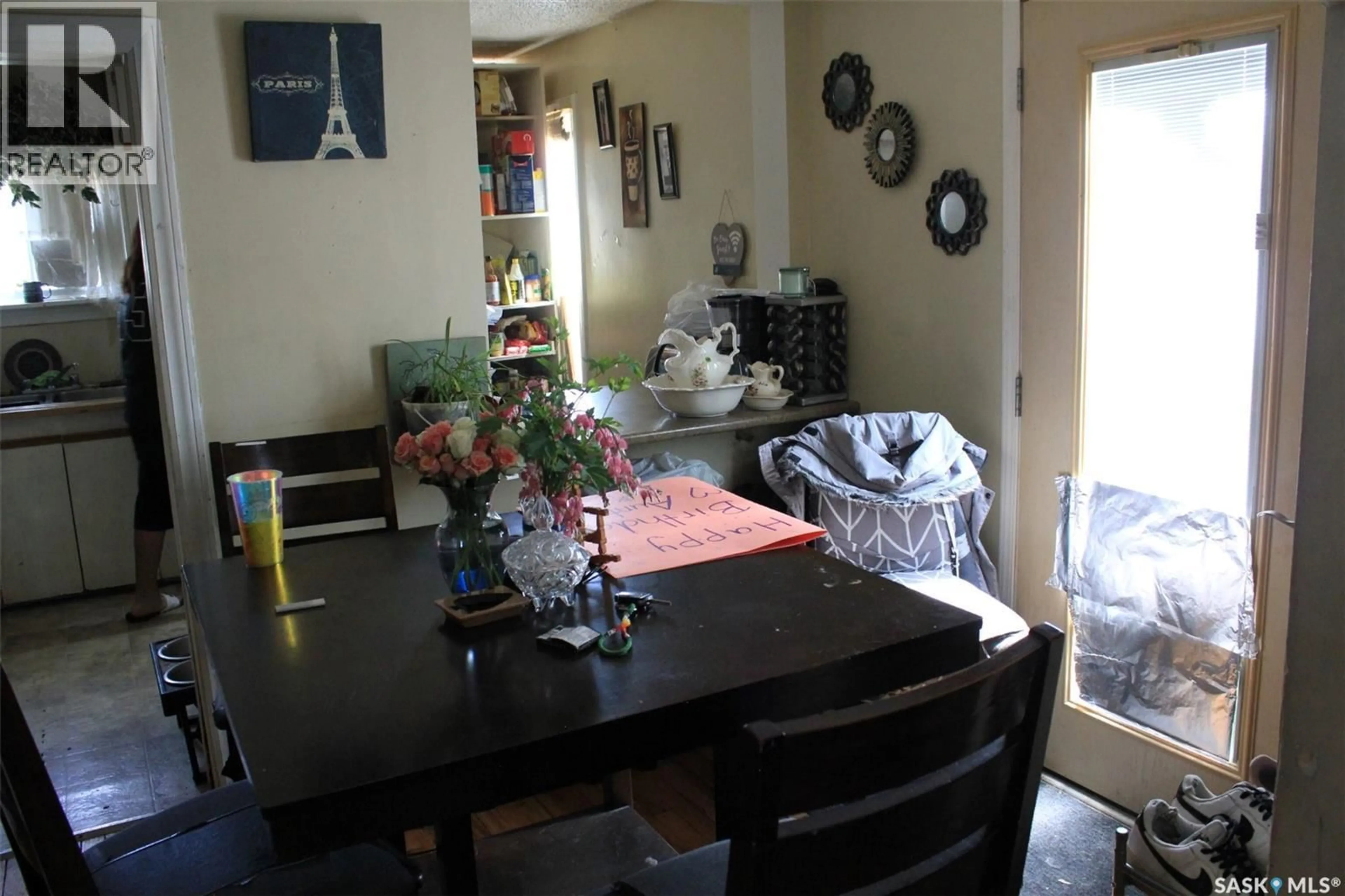 Dining room, unknown for 804 F AVENUE, Saskatoon Saskatchewan S7L1W5