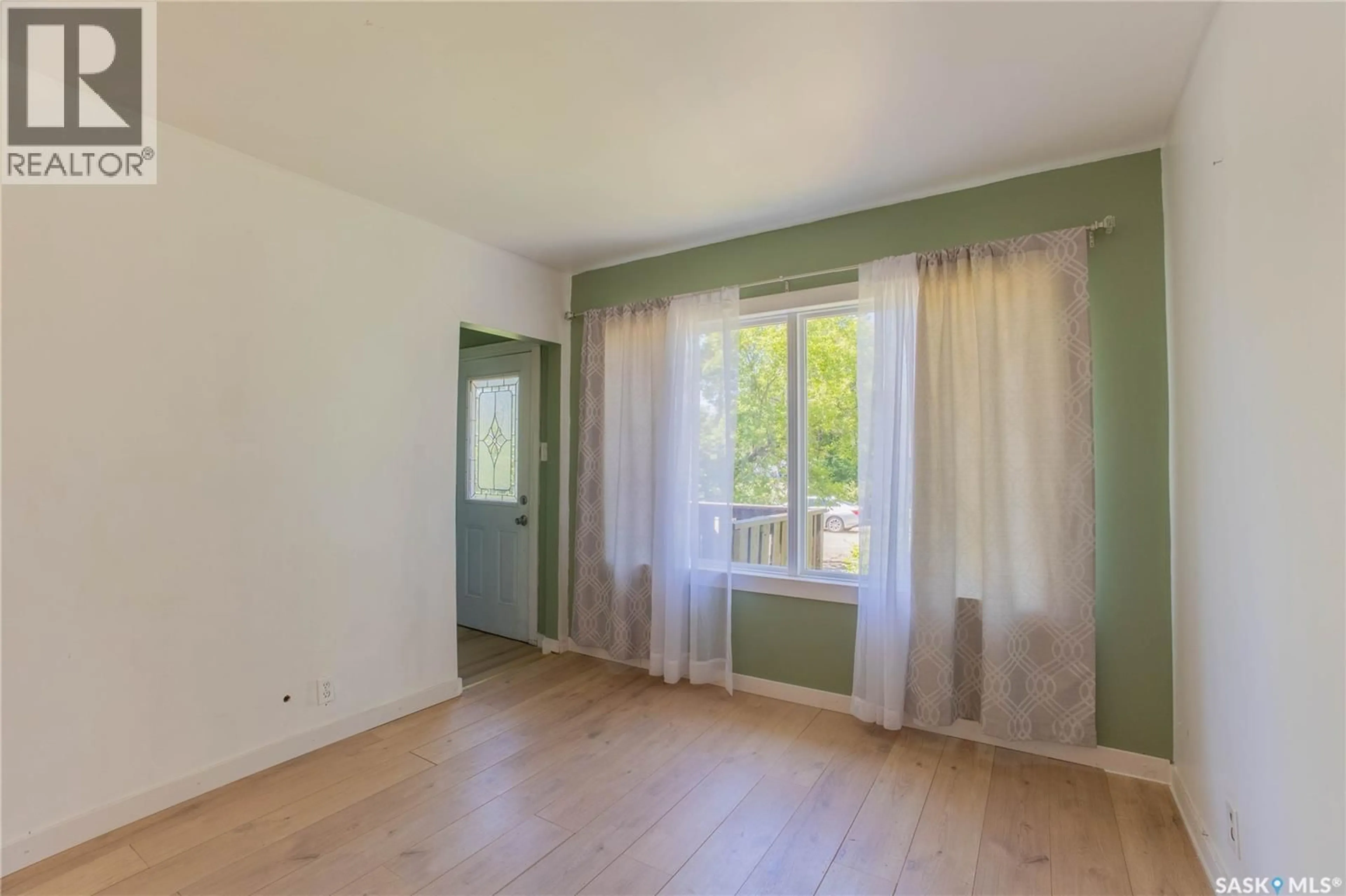 A pic of a room for 1175 QUEEN STREET, Regina Saskatchewan S4T4B3