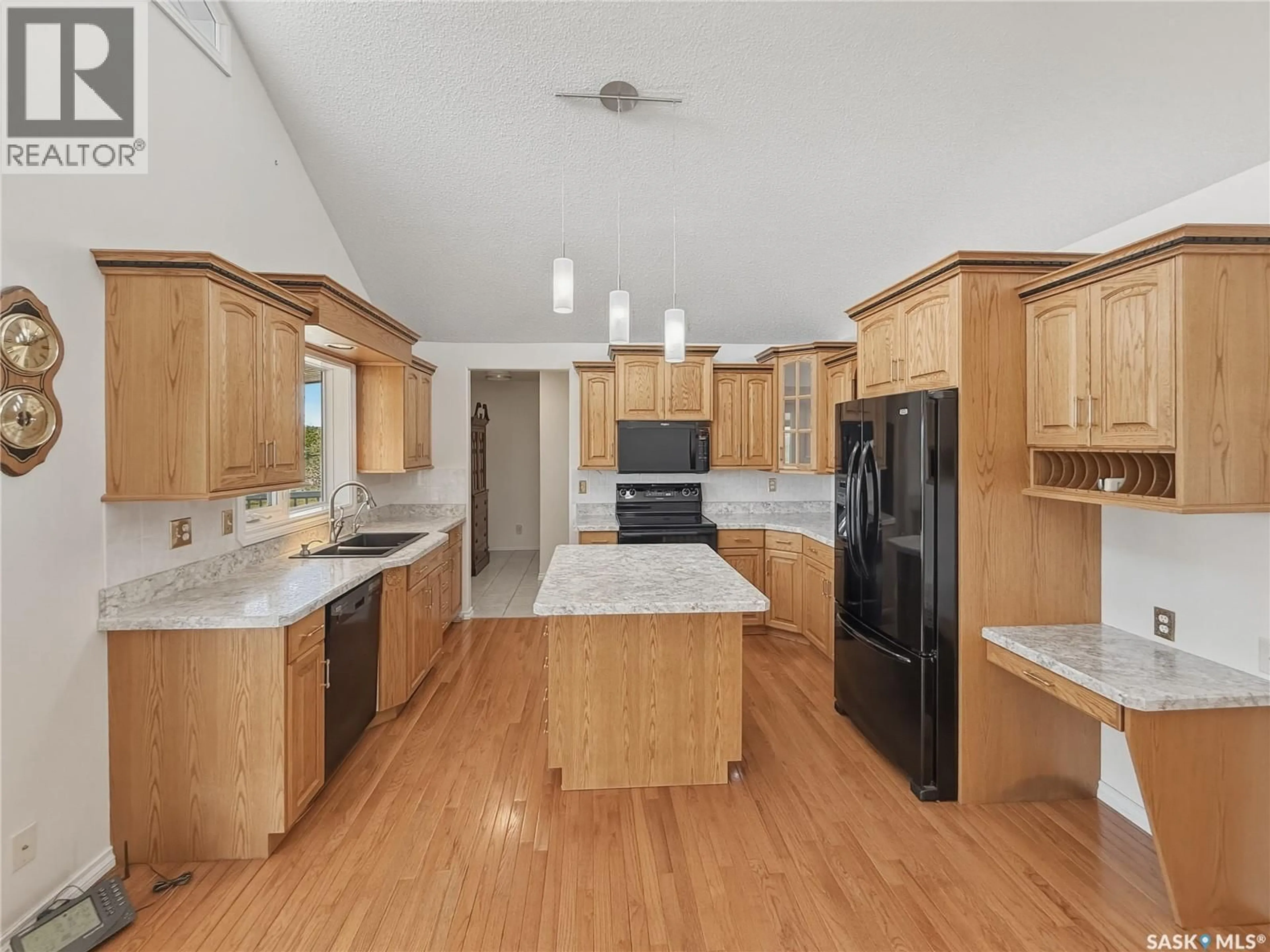 Open concept kitchen, unknown for East - 1 ACREAGE, Swift Current Rm No. 137 Saskatchewan S9H4M6