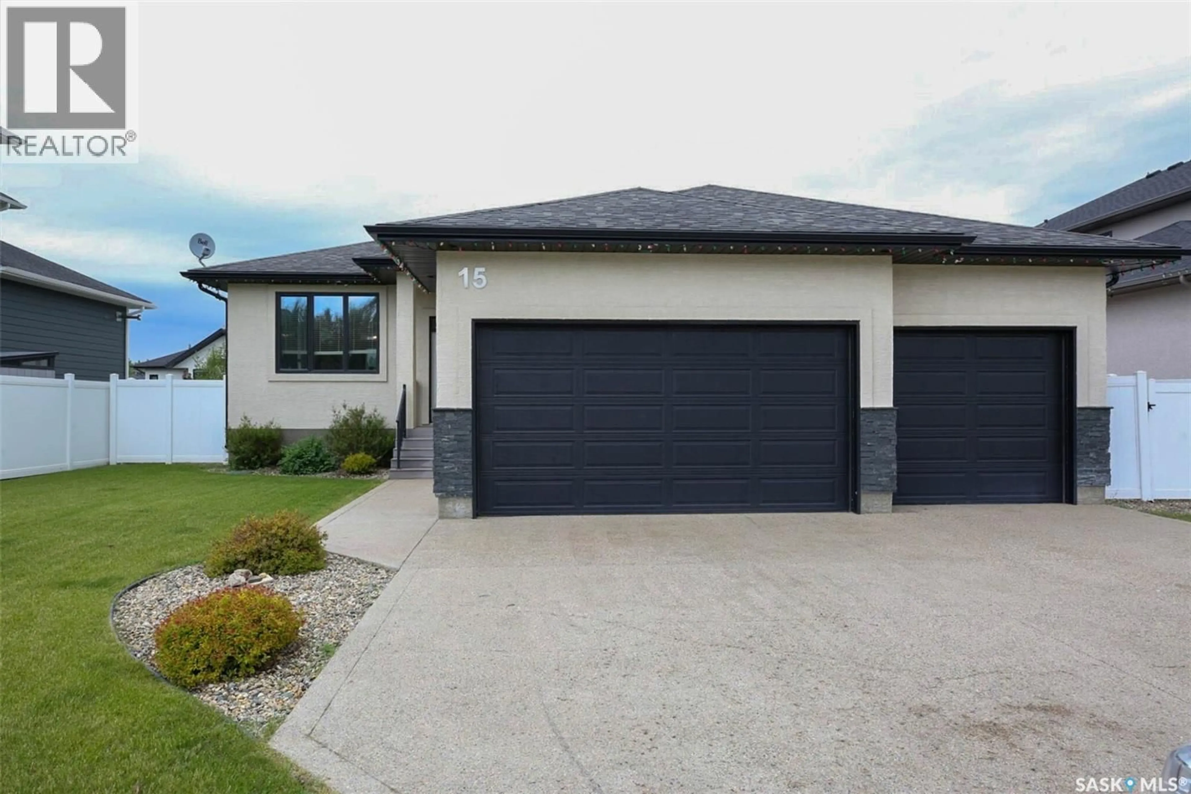 Unknown for 15 YALE PLACE, White City Saskatchewan S4L0C7