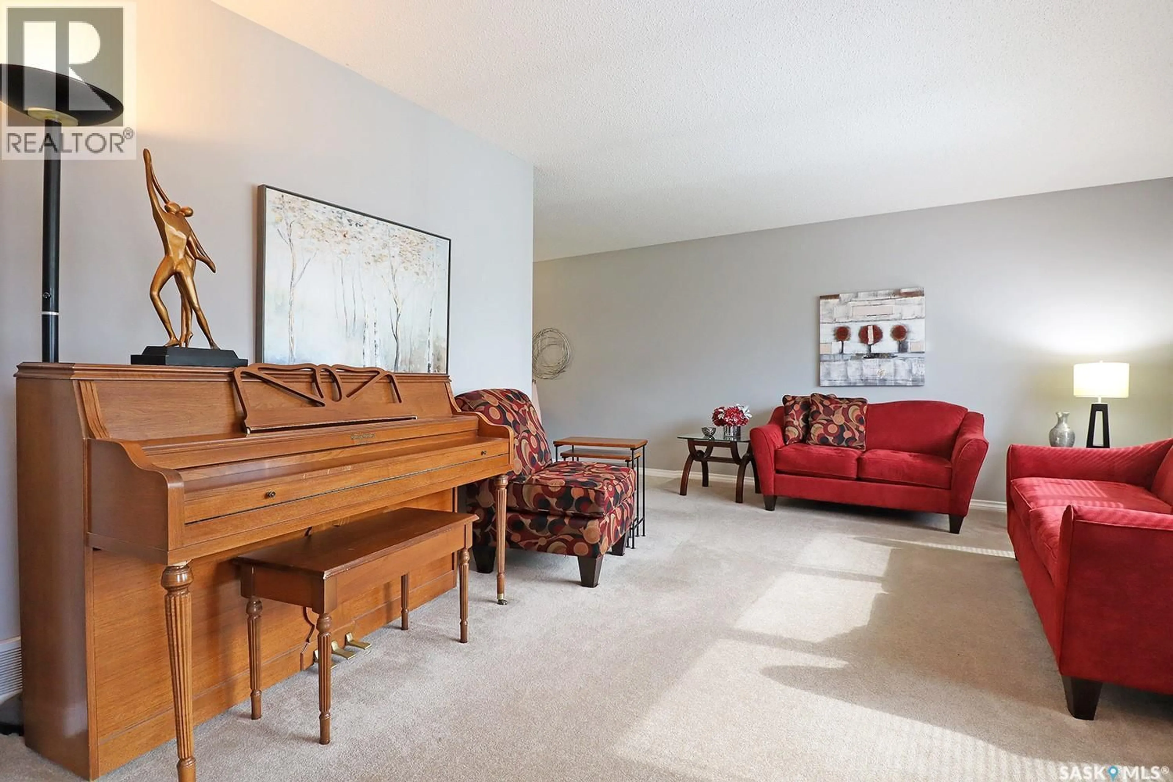 Living room with furniture, unknown for 72 COLLACOTT DRIVE, Yorkton Saskatchewan S3N3E6