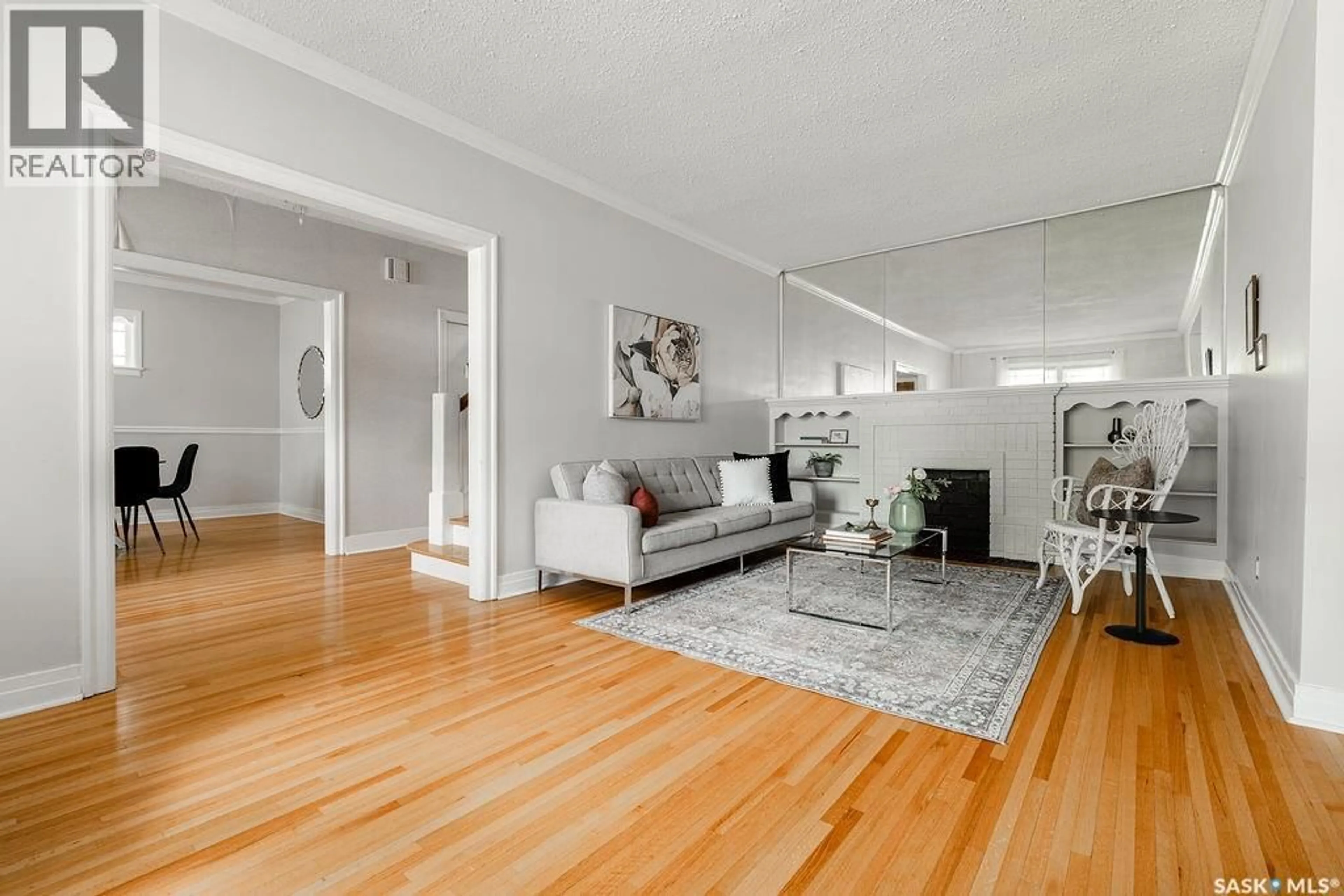 Living room with furniture, unknown for 1004 UNIVERSITY DRIVE, Saskatoon Saskatchewan S7N0K3