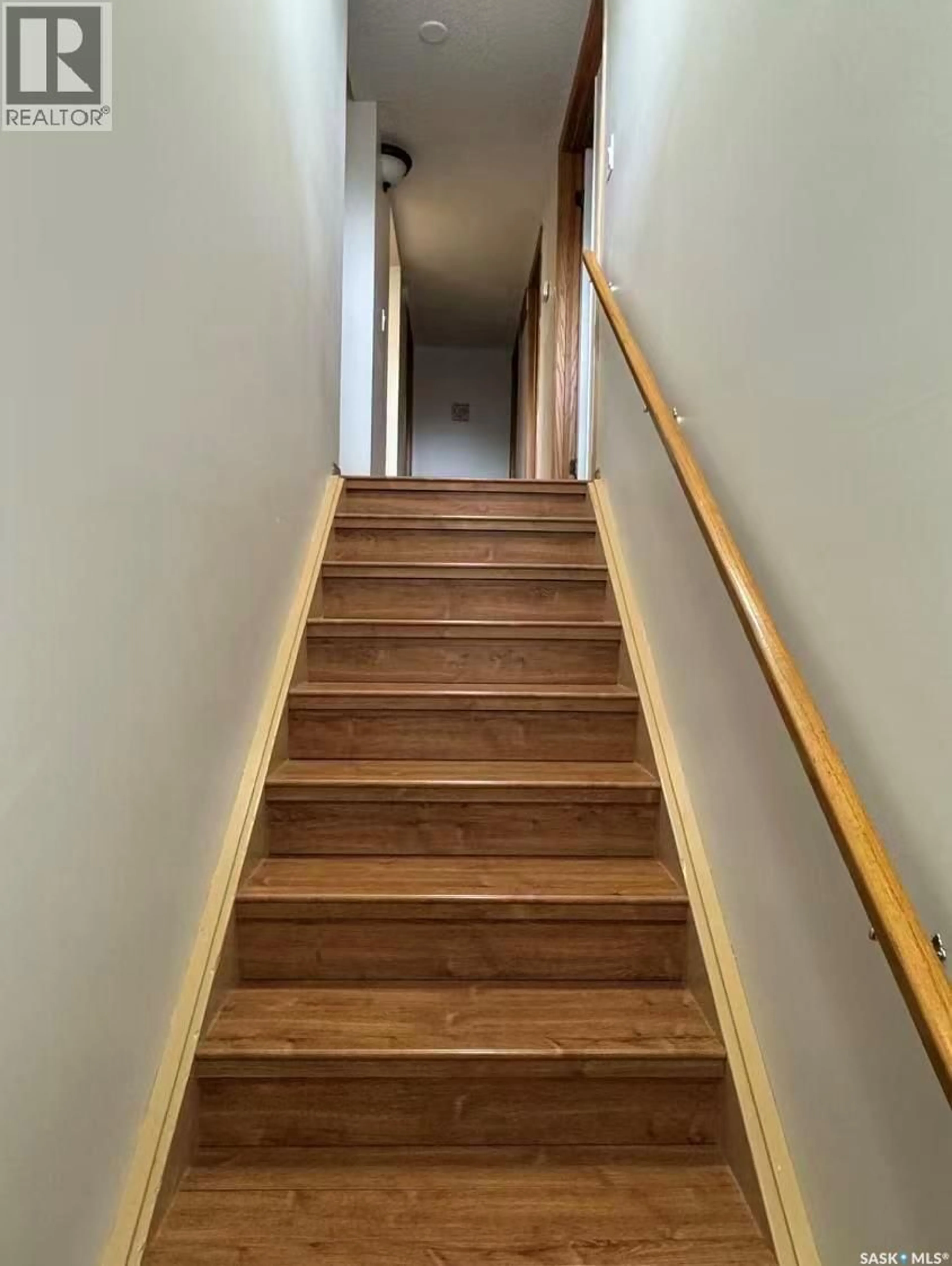 Stairs for H - 279 HOCHELAGA STREET, Moose Jaw Saskatchewan S6H0N9