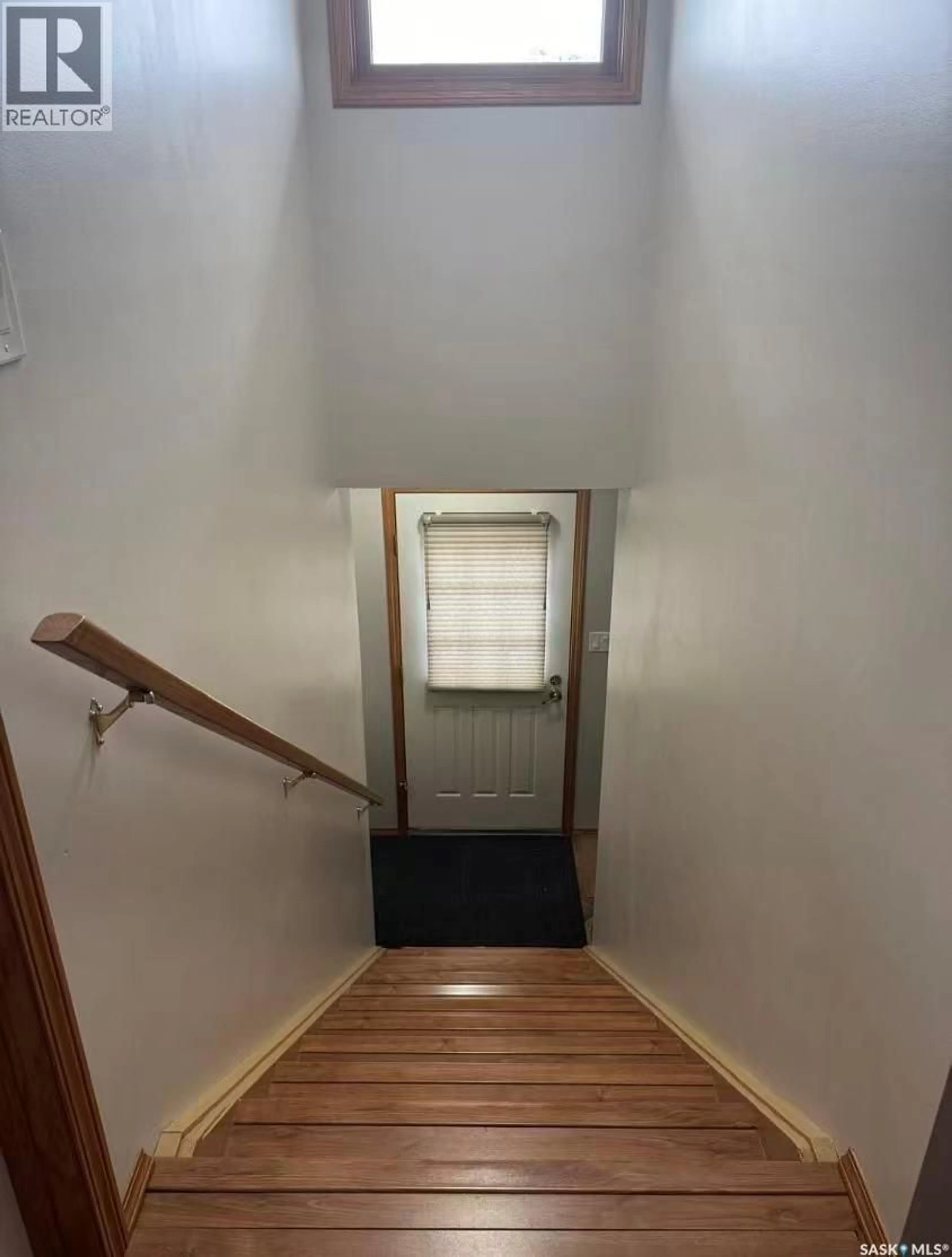 Stairs for H - 279 HOCHELAGA STREET, Moose Jaw Saskatchewan S6H0N9