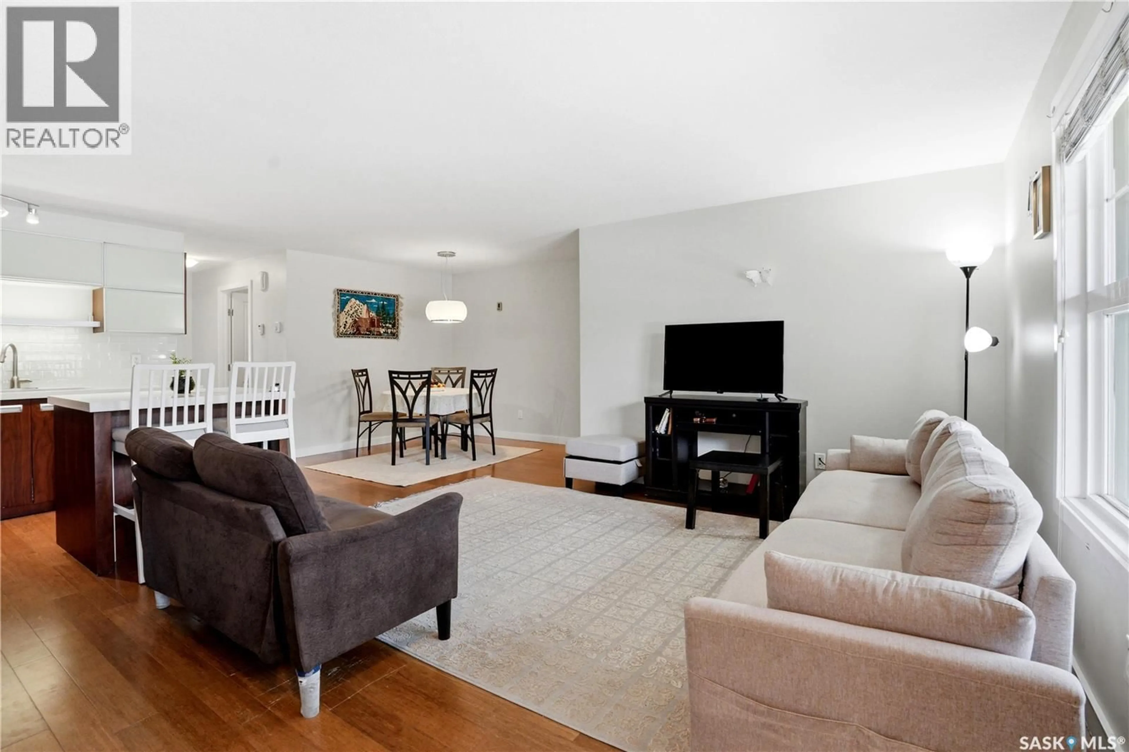 Living room with furniture, unknown for 1015 - 407 PATRICK CRESCENT, Saskatoon Saskatchewan S7W0M3