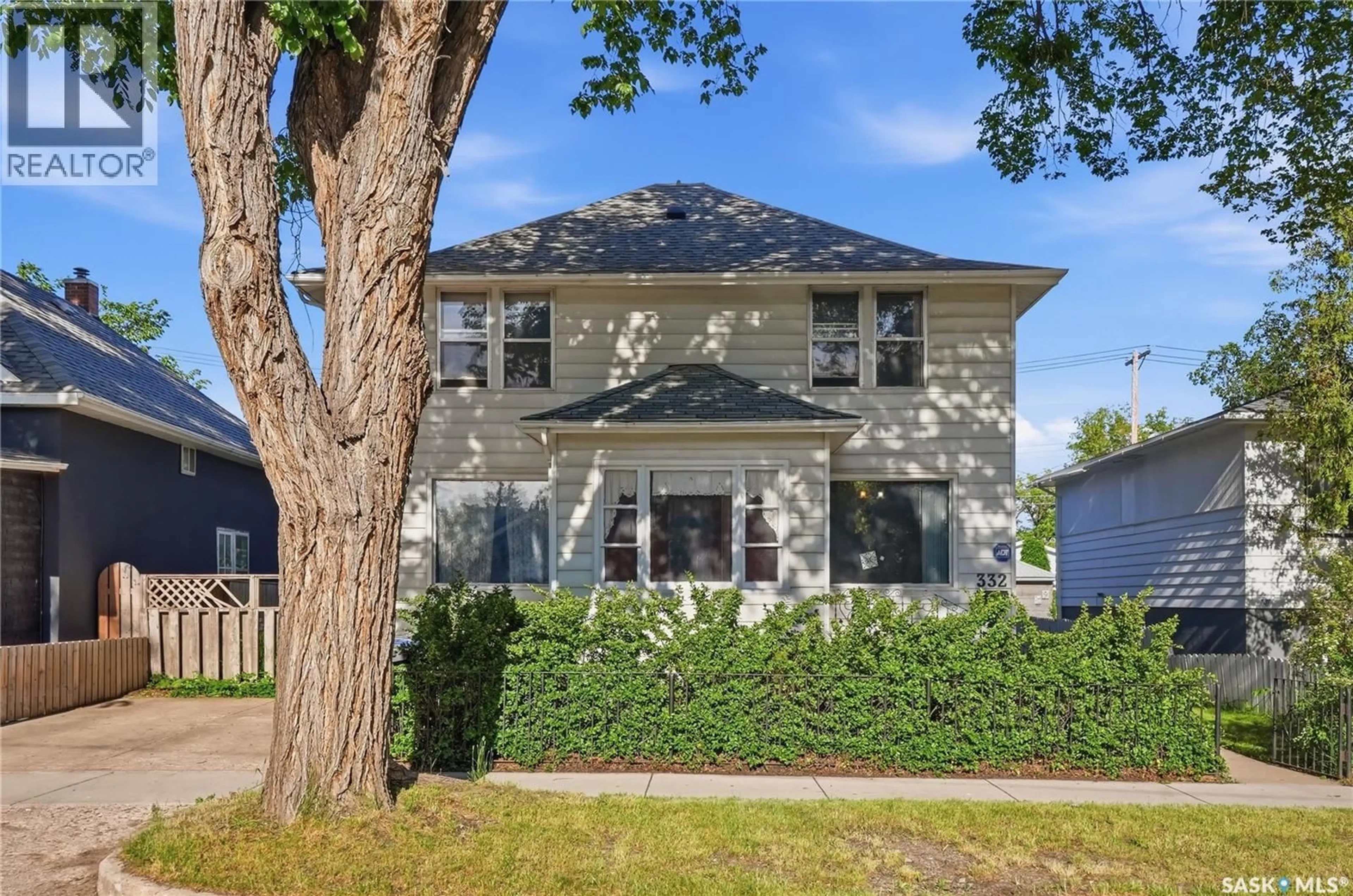 Home with brick exterior material, street for 332 I AVENUE, Saskatoon Saskatchewan S7M1Y2