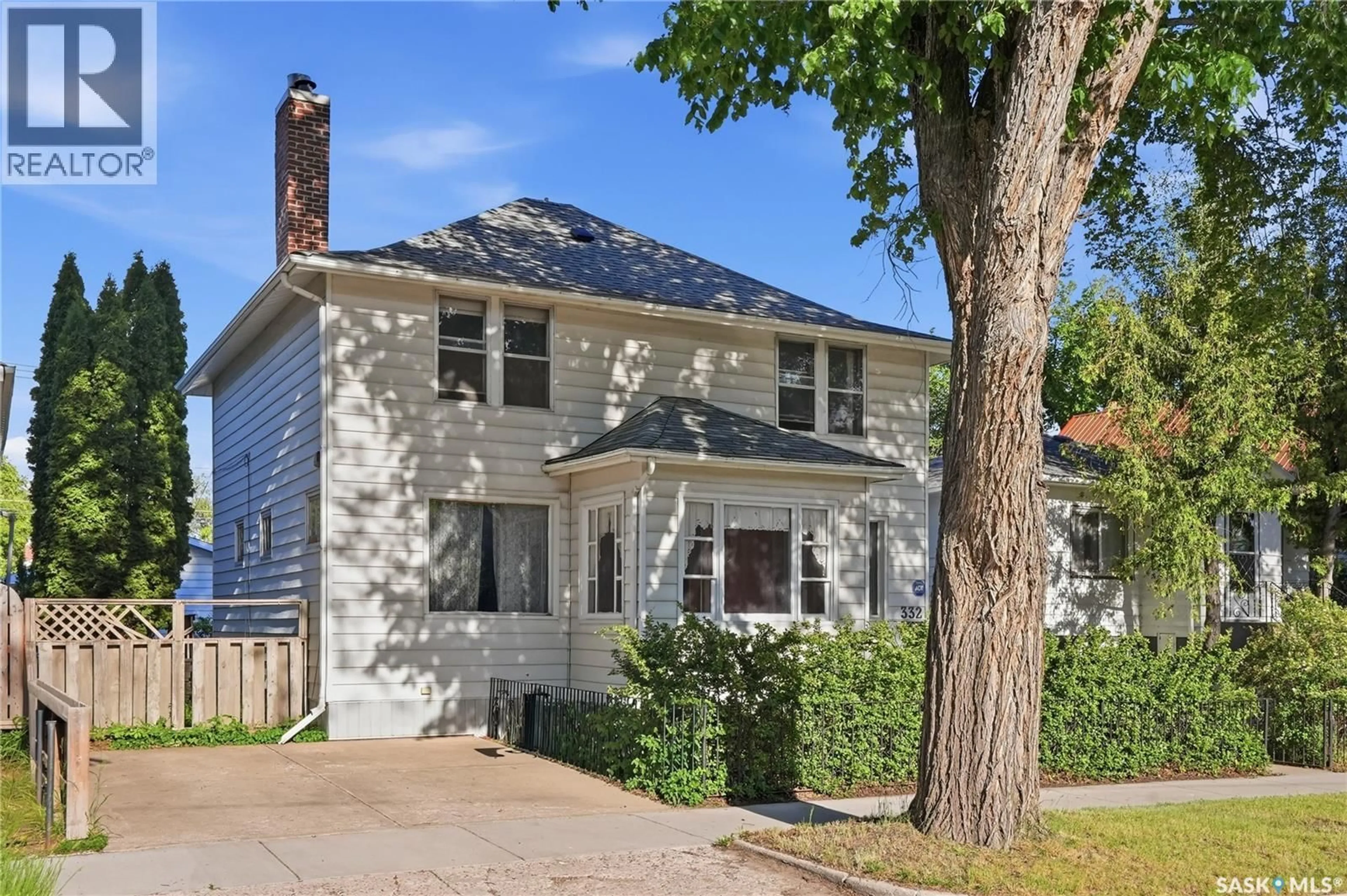 Home with brick exterior material, street for 332 I AVENUE, Saskatoon Saskatchewan S7M1Y2