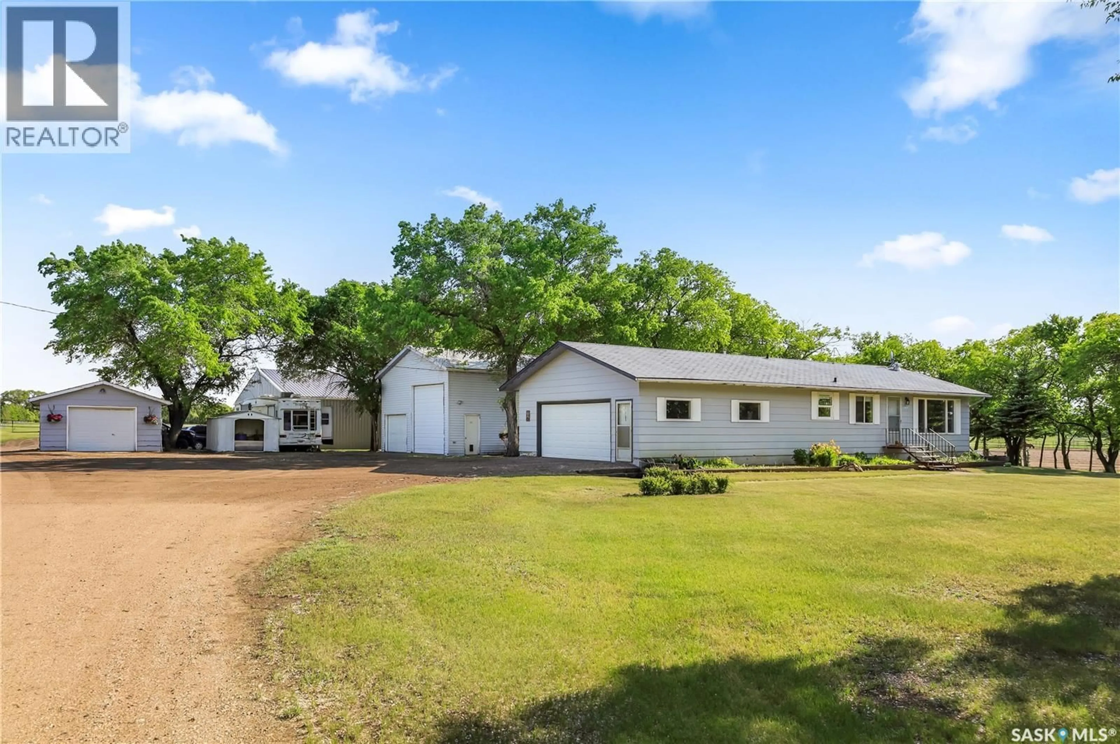 A pic from outside/outdoor area/front of a property/back of a property/a pic from drone, unknown for 20 VANSCOY RD, Vanscoy Rm No. 345 Saskatchewan S7K3J6