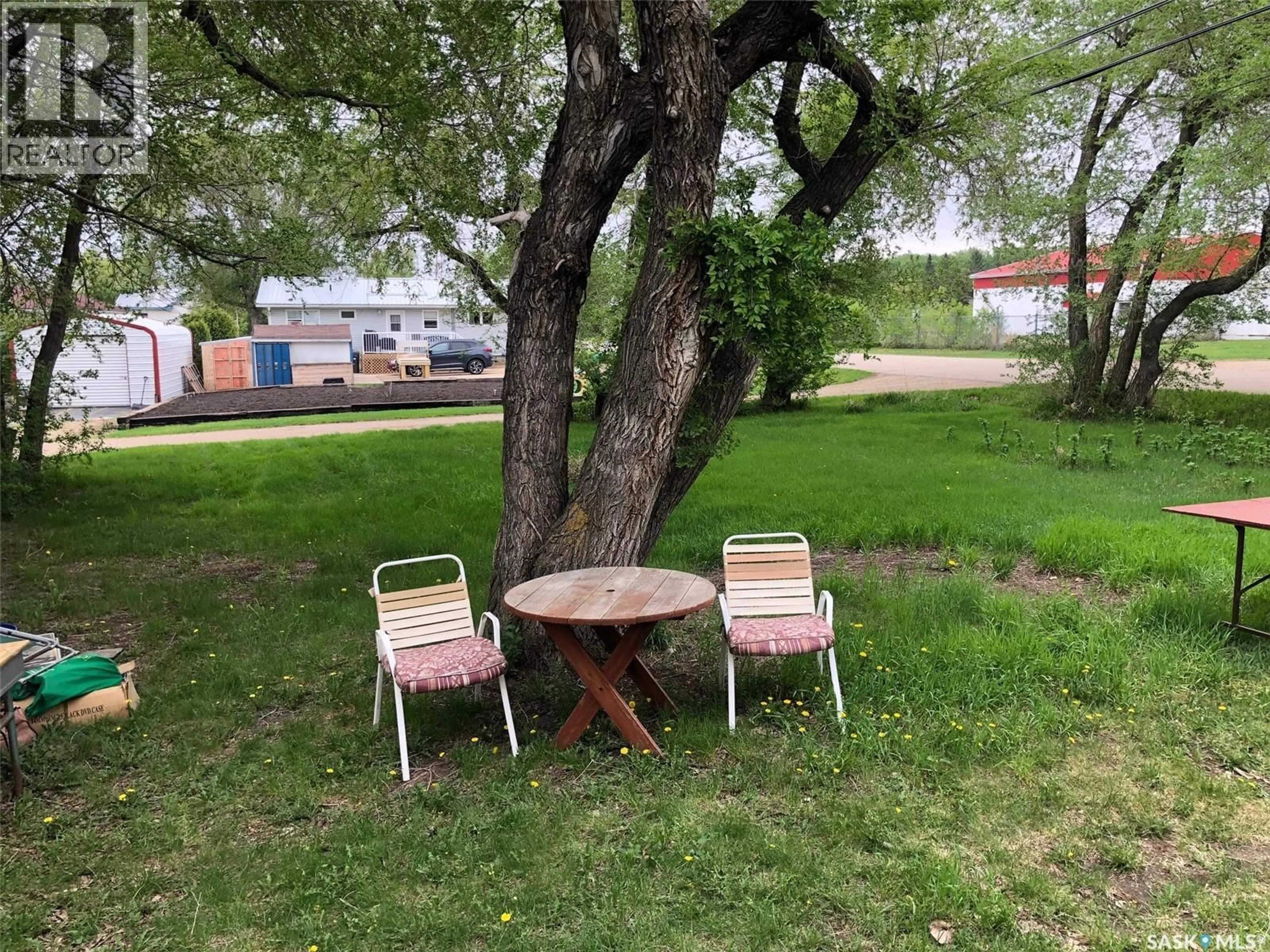 Patio, unknown for 300 DURHAM STREET, Sturgis Saskatchewan S0A4A0