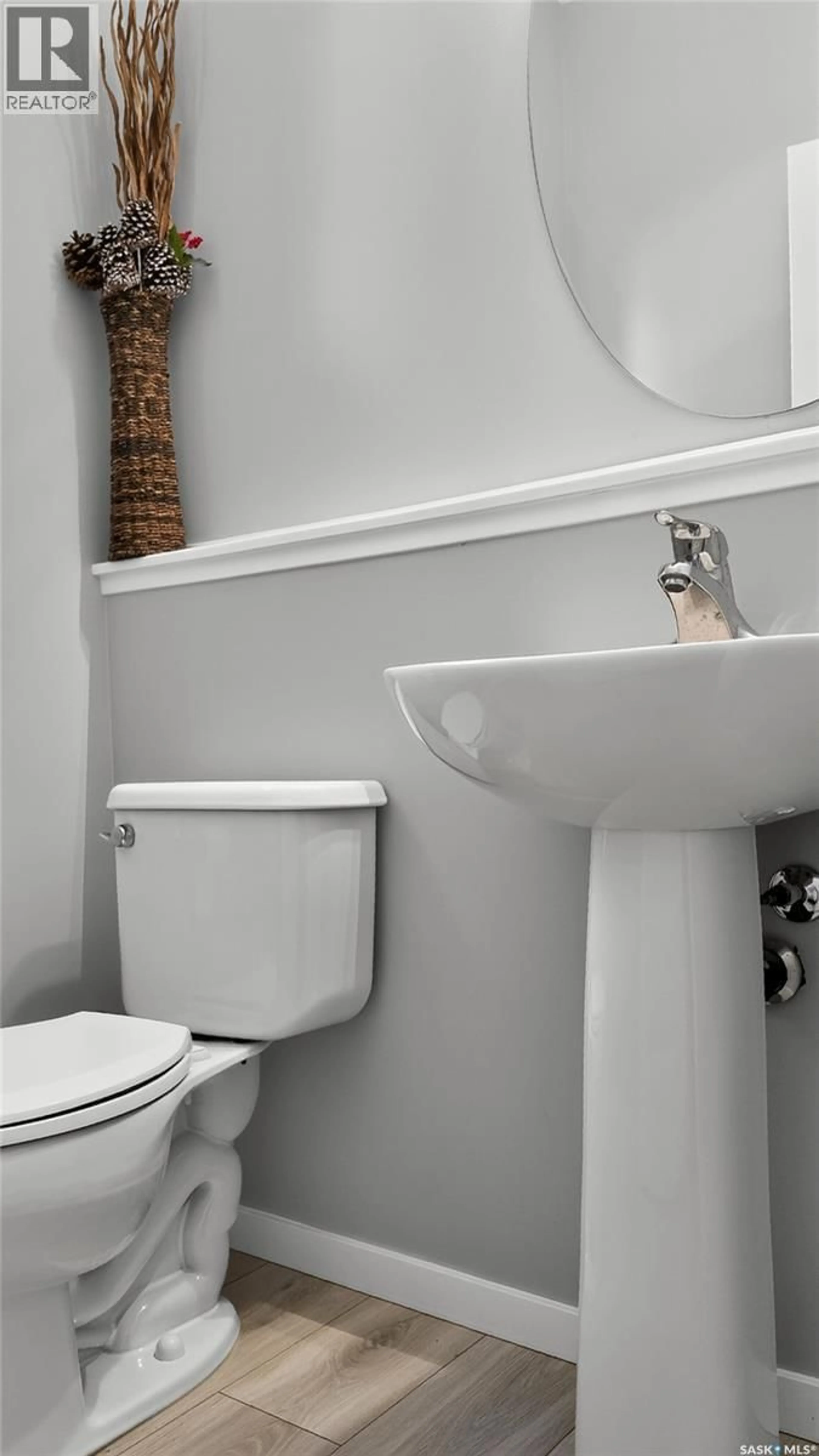 Standard bathroom, floor is not visible for E - 3358 CHUKA BOULEVARD, Regina Saskatchewan S4V3K7