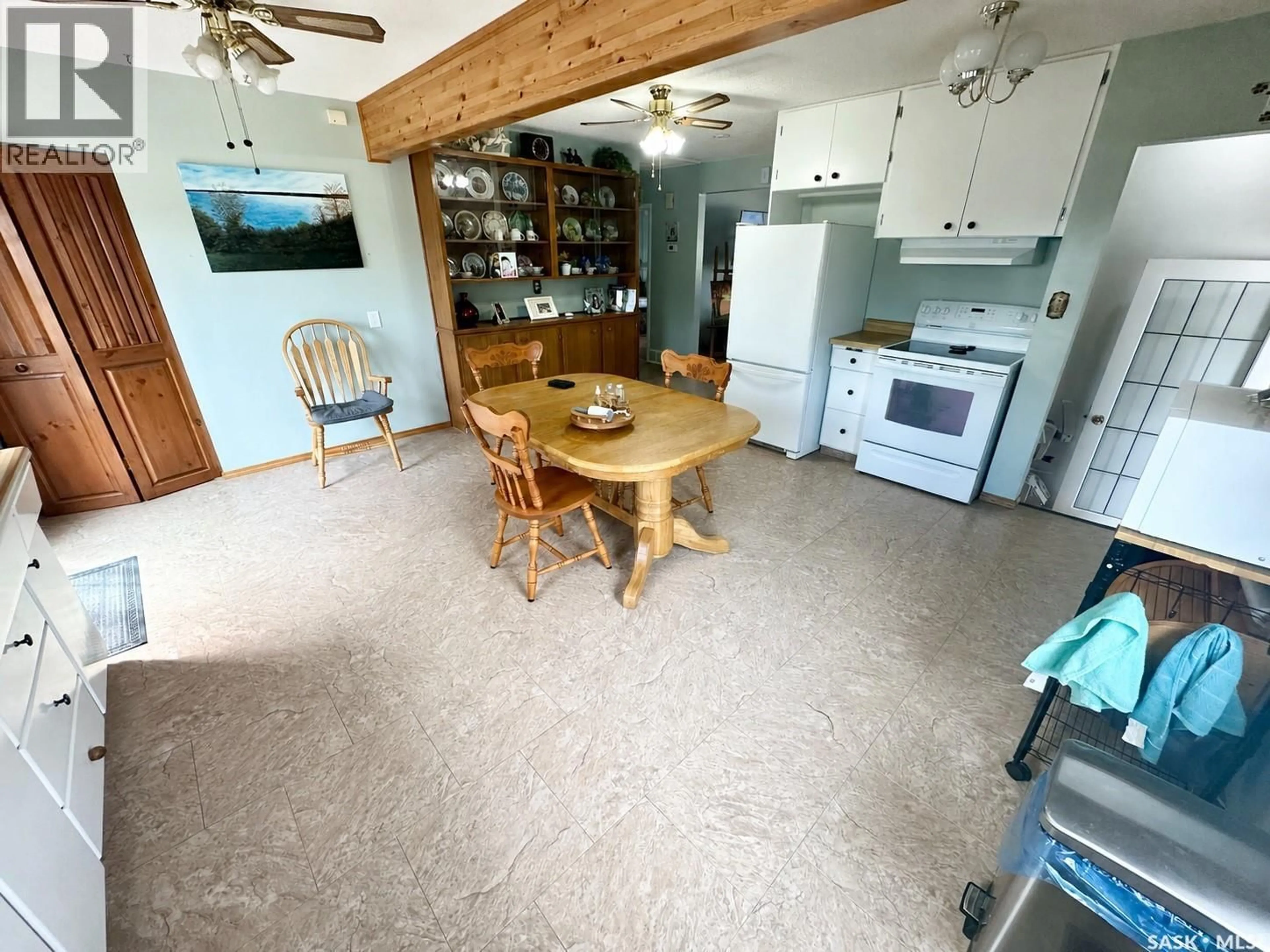 Unknown for 410 2ND AVENUE, Weyburn Saskatchewan S4H1X1