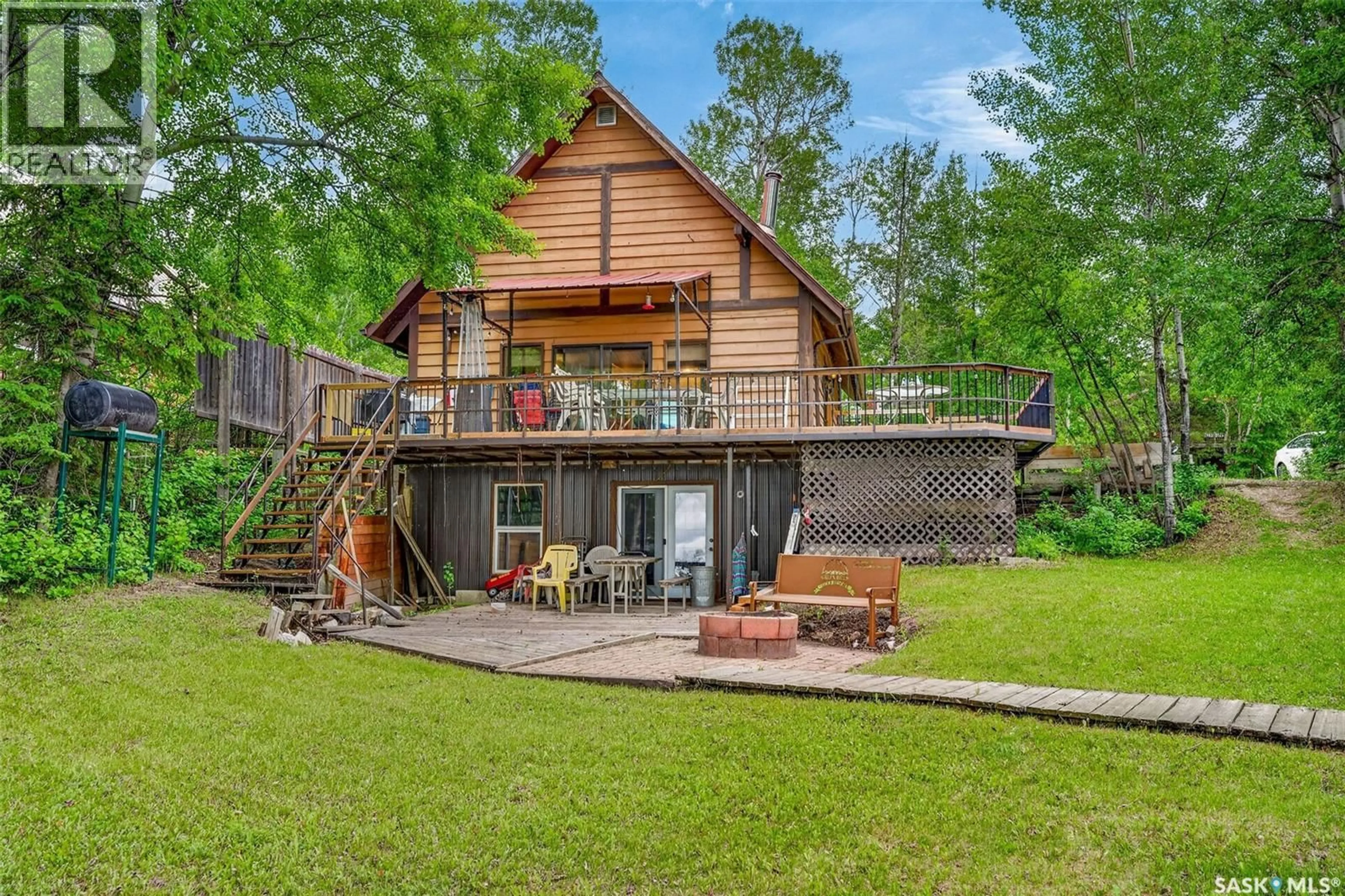 Patio, water/lake/river/ocean view for 104 OSKUNAMOO DRIVE, Greenwater Provincial Park Saskatchewan S0E1H0