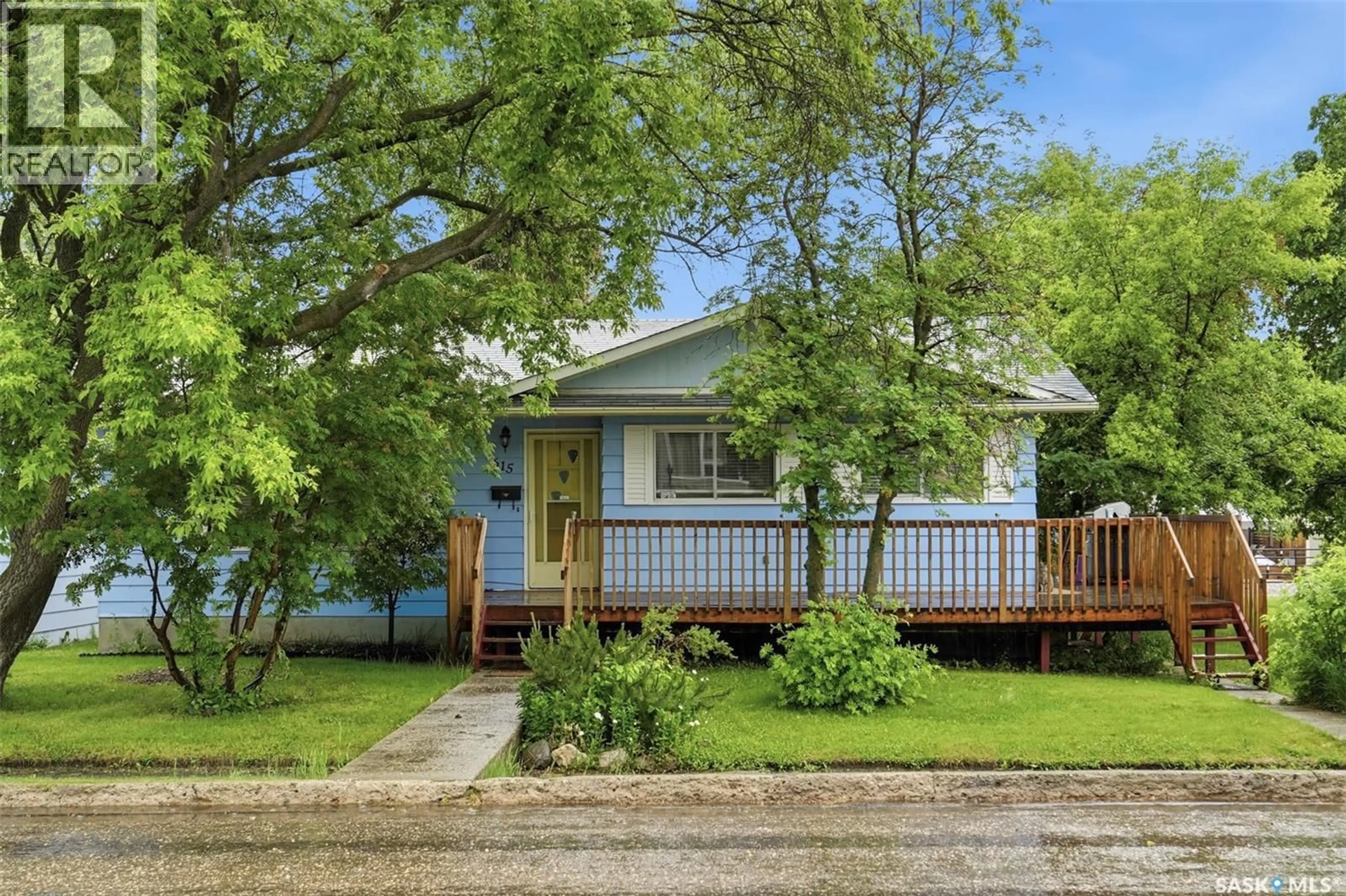 Home with vinyl exterior material, street for 615 MAYER STREET, Bruno Saskatchewan S0K0S0