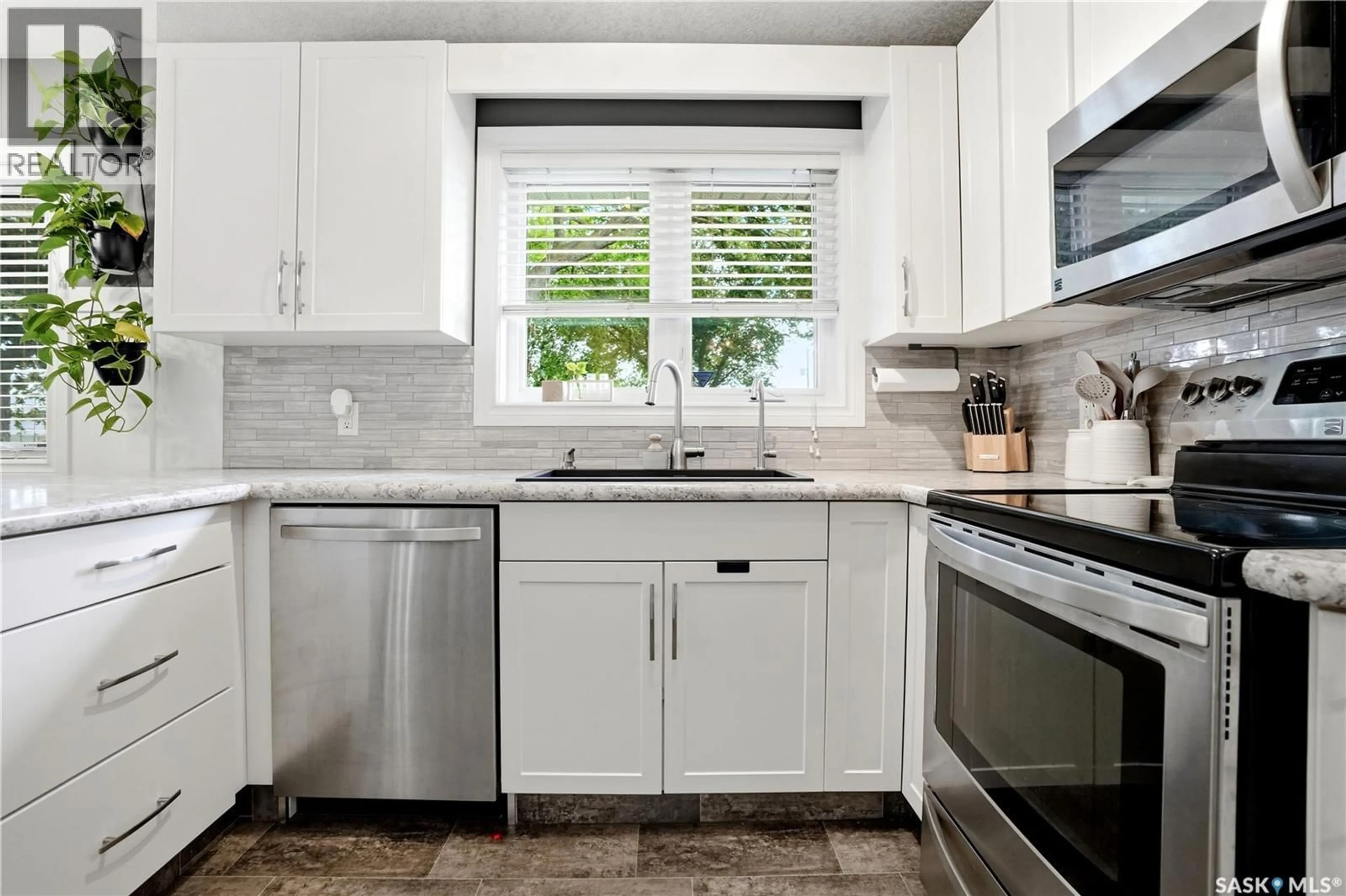 Standard kitchen, ceramic/tile floor for 38 ELLISON CRESCENT, Regina Saskatchewan S4R4V5