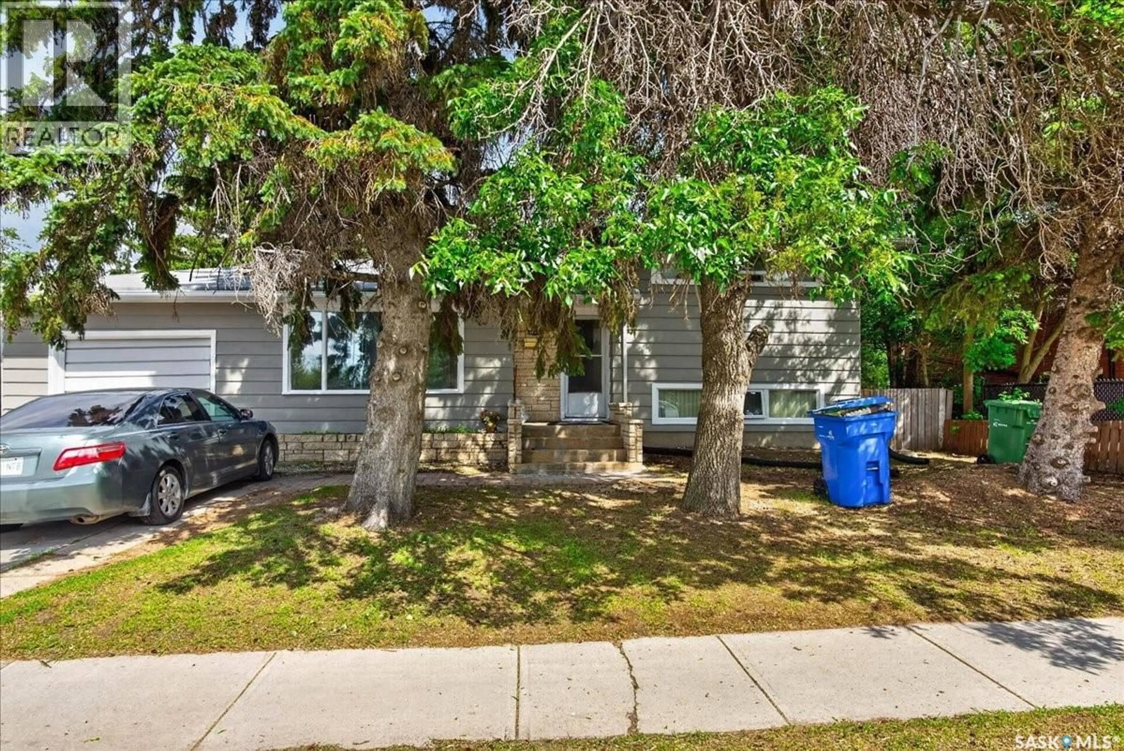 Unknown for 3909 HILLSDALE STREET, Regina Saskatchewan S4S3Y6