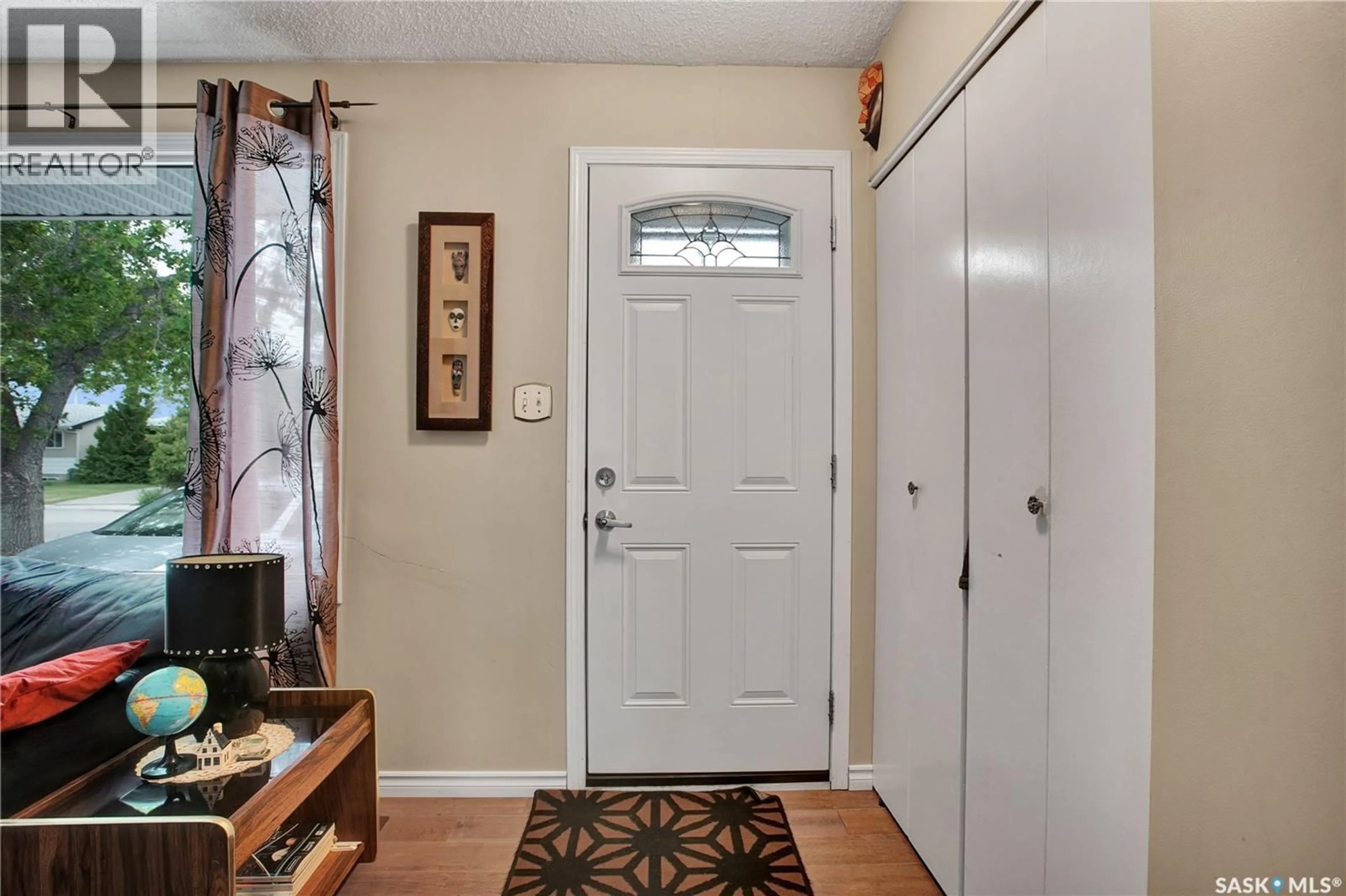 Indoor entryway for 84 RITA CRESCENT, Saskatoon Saskatchewan S7N2L5