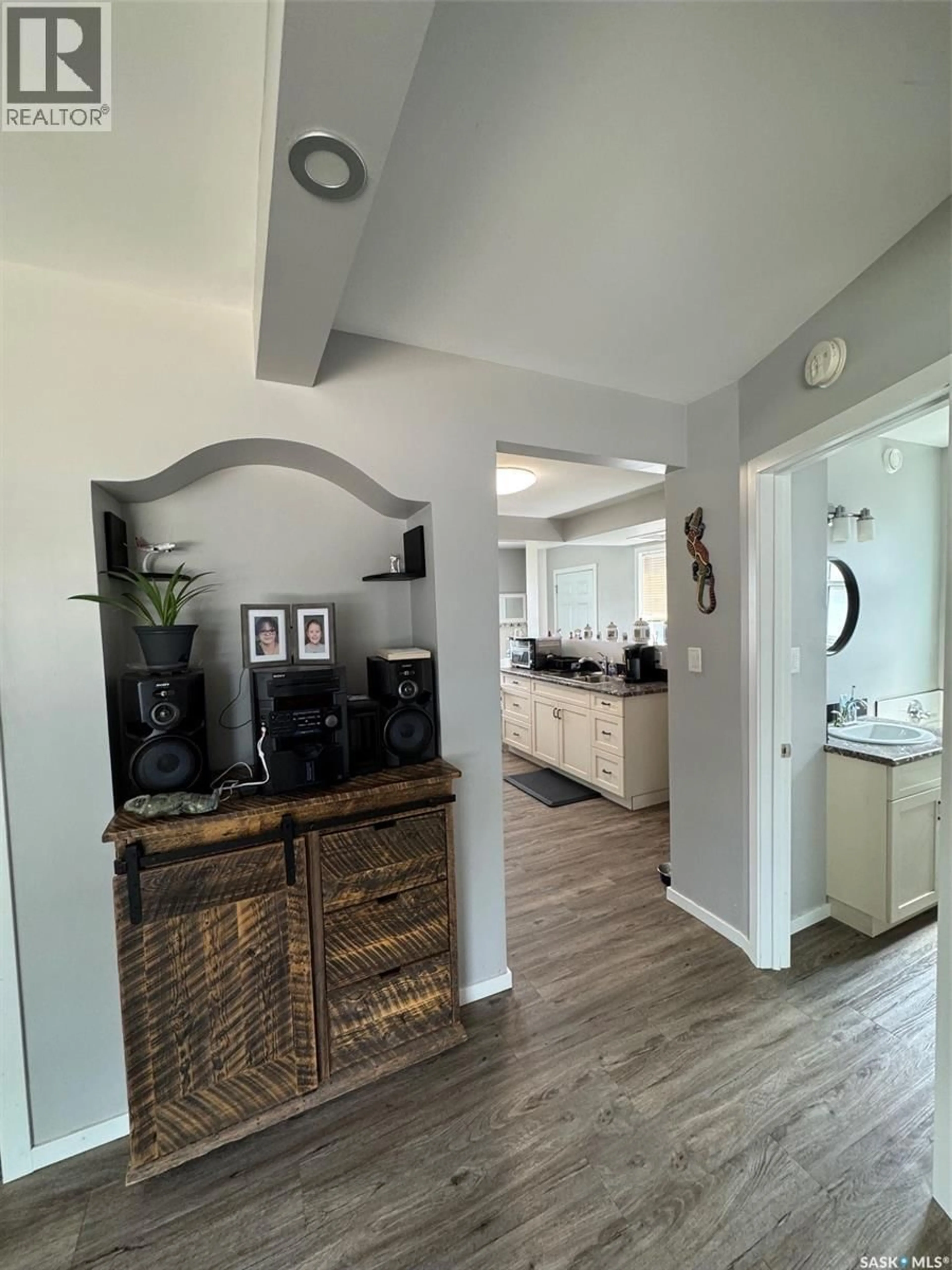 Open concept kitchen, unknown for 962 109TH STREET, North Battleford Saskatchewan S9A2E2