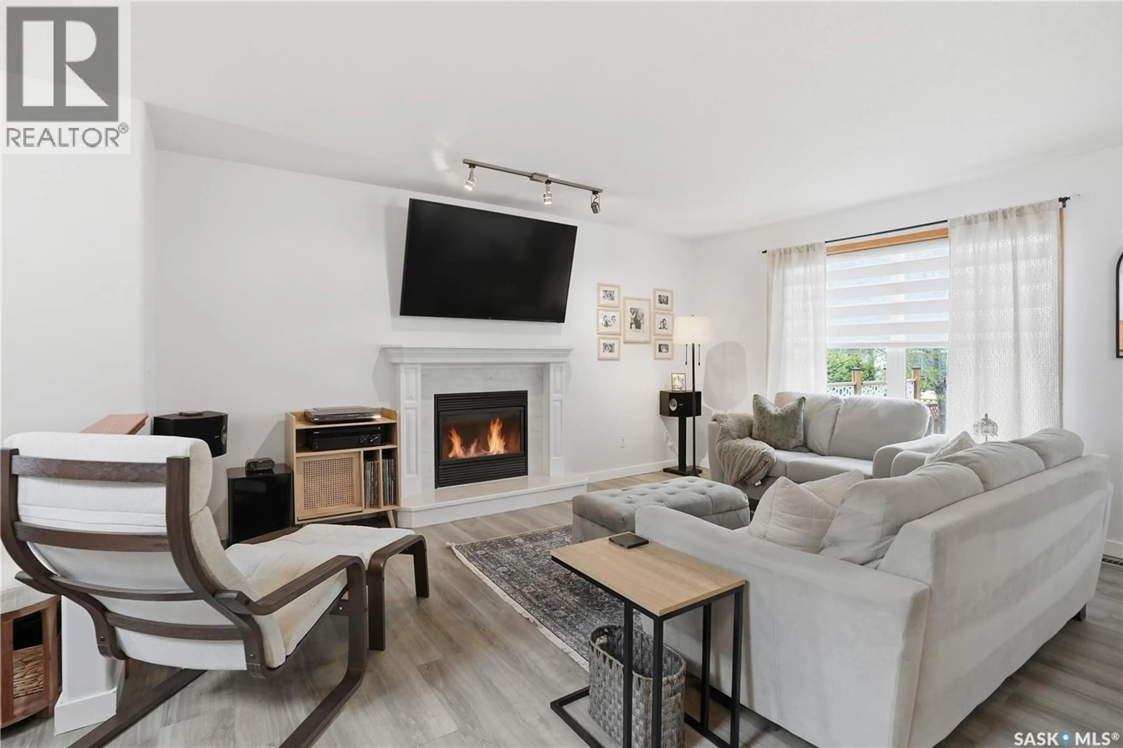 Living room with furniture, unknown for 1663 FENWICK CRESCENT, Regina Saskatchewan S4X4N4