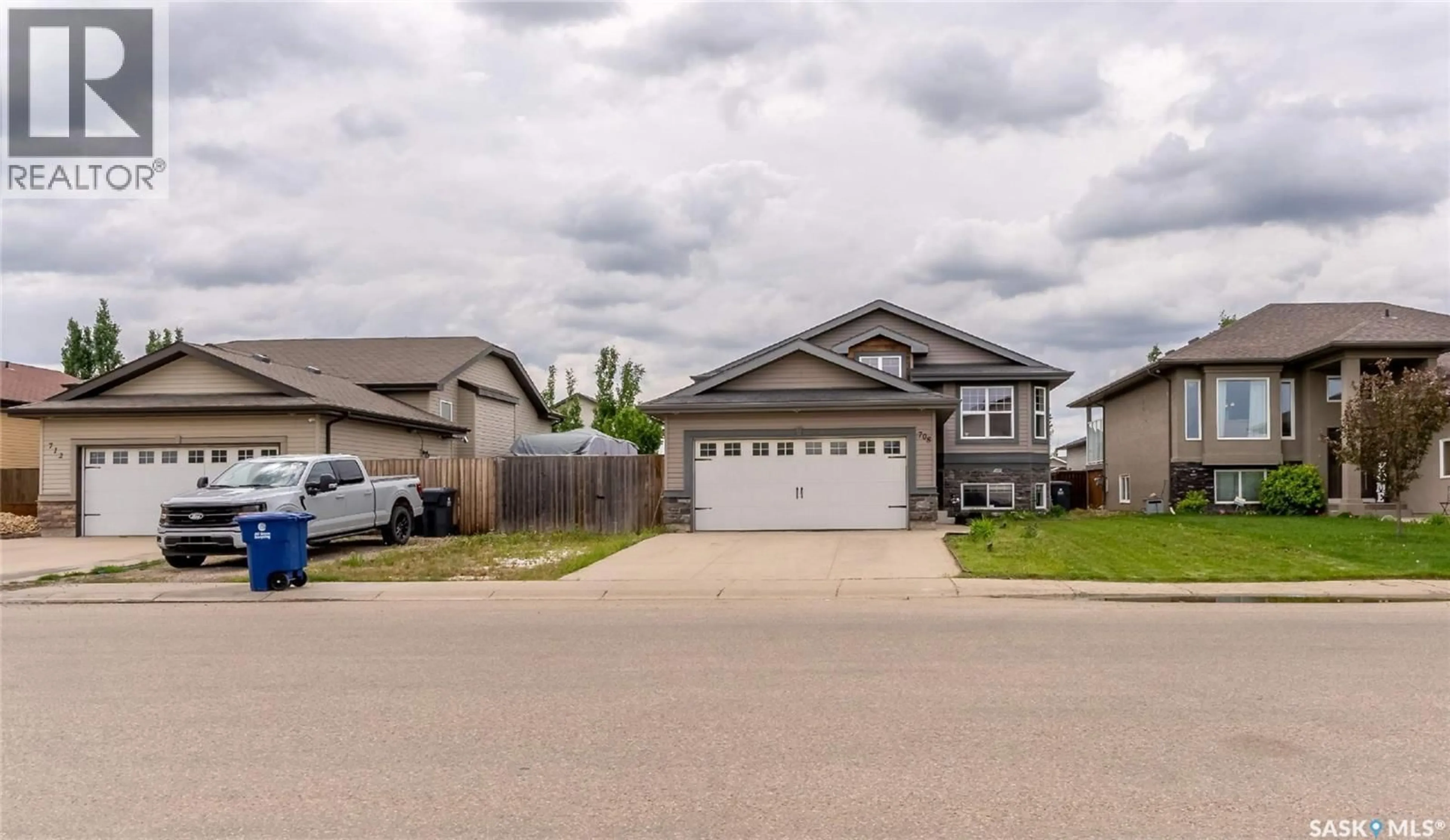 Unknown for 708 6TH AVENUE AVENUE, Martensville Saskatchewan S0K2T0