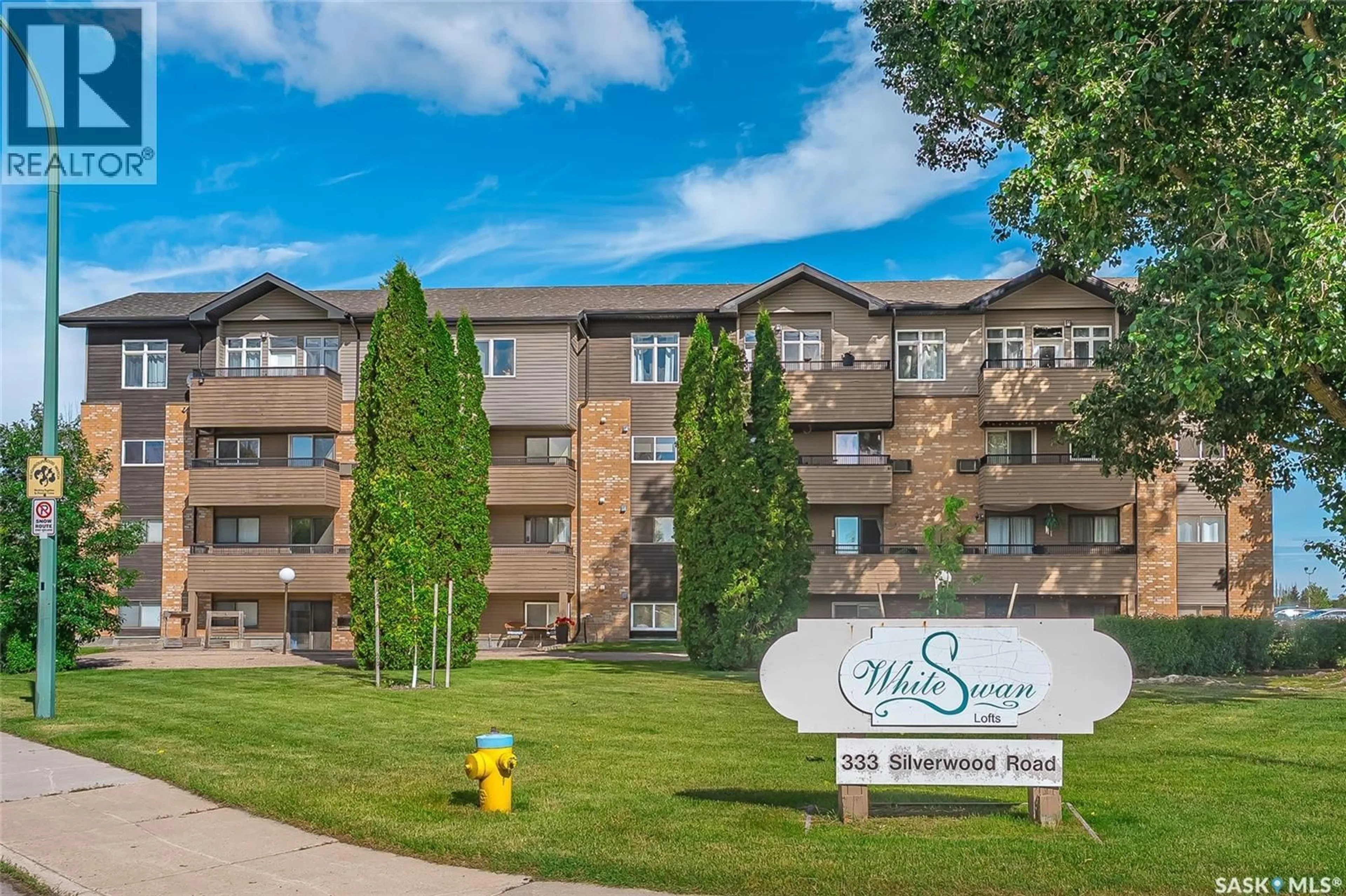 Patio, unknown for 105 333 SILVERWOOD ROAD, Saskatoon Saskatchewan S7K6G1