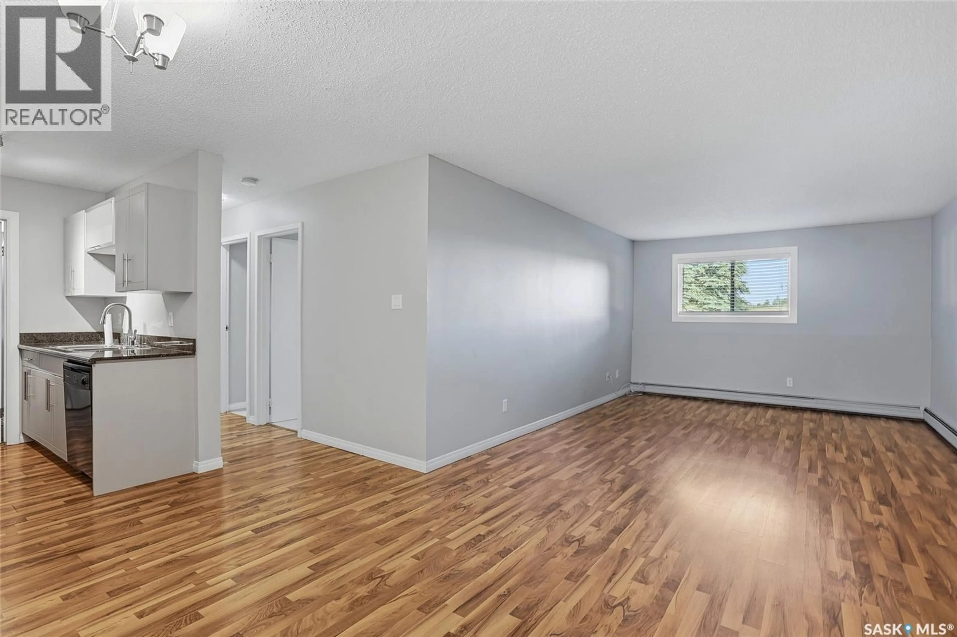 A pic of a room for 105 333 SILVERWOOD ROAD, Saskatoon Saskatchewan S7K6G1