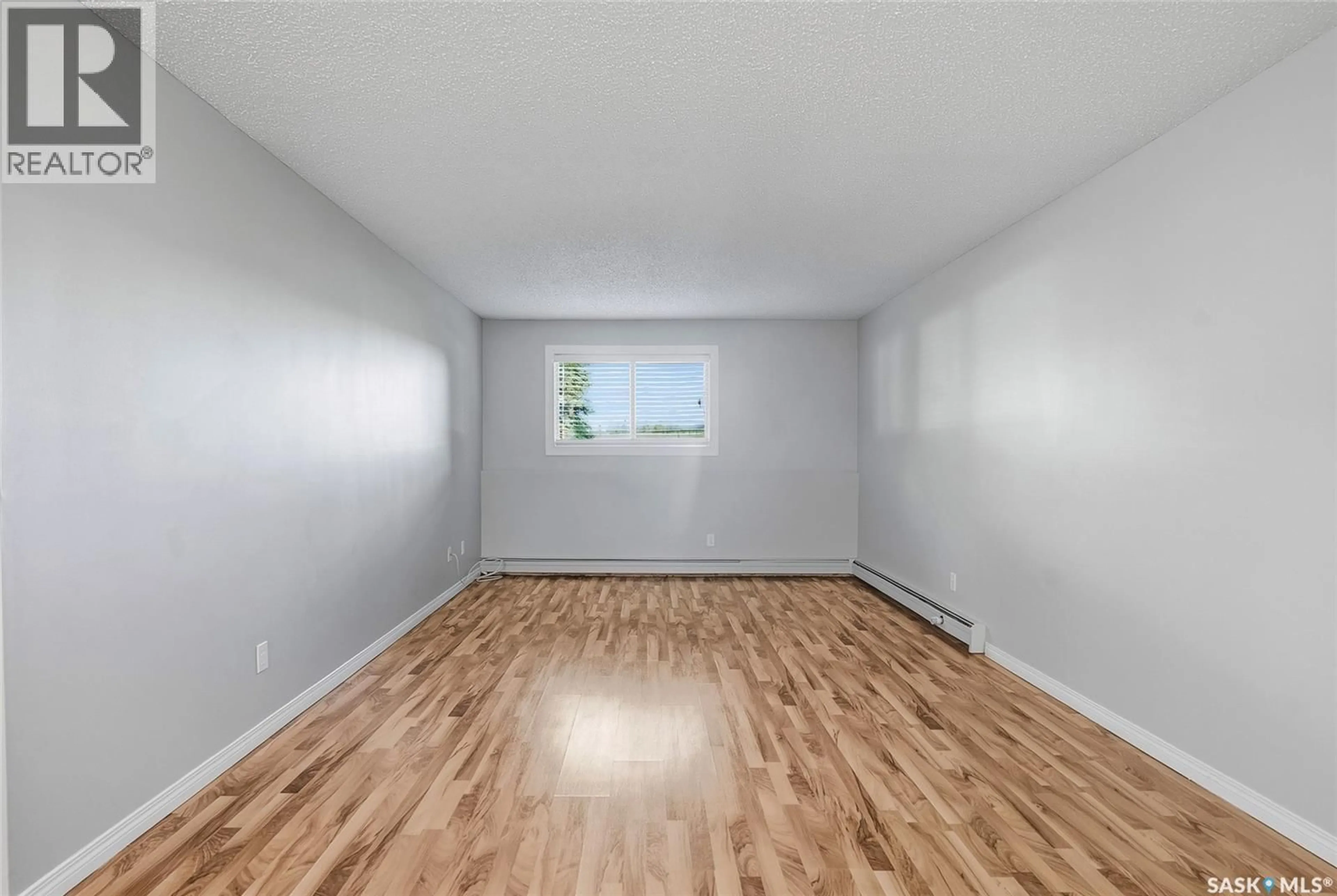 A pic of a room for 105 333 SILVERWOOD ROAD, Saskatoon Saskatchewan S7K6G1