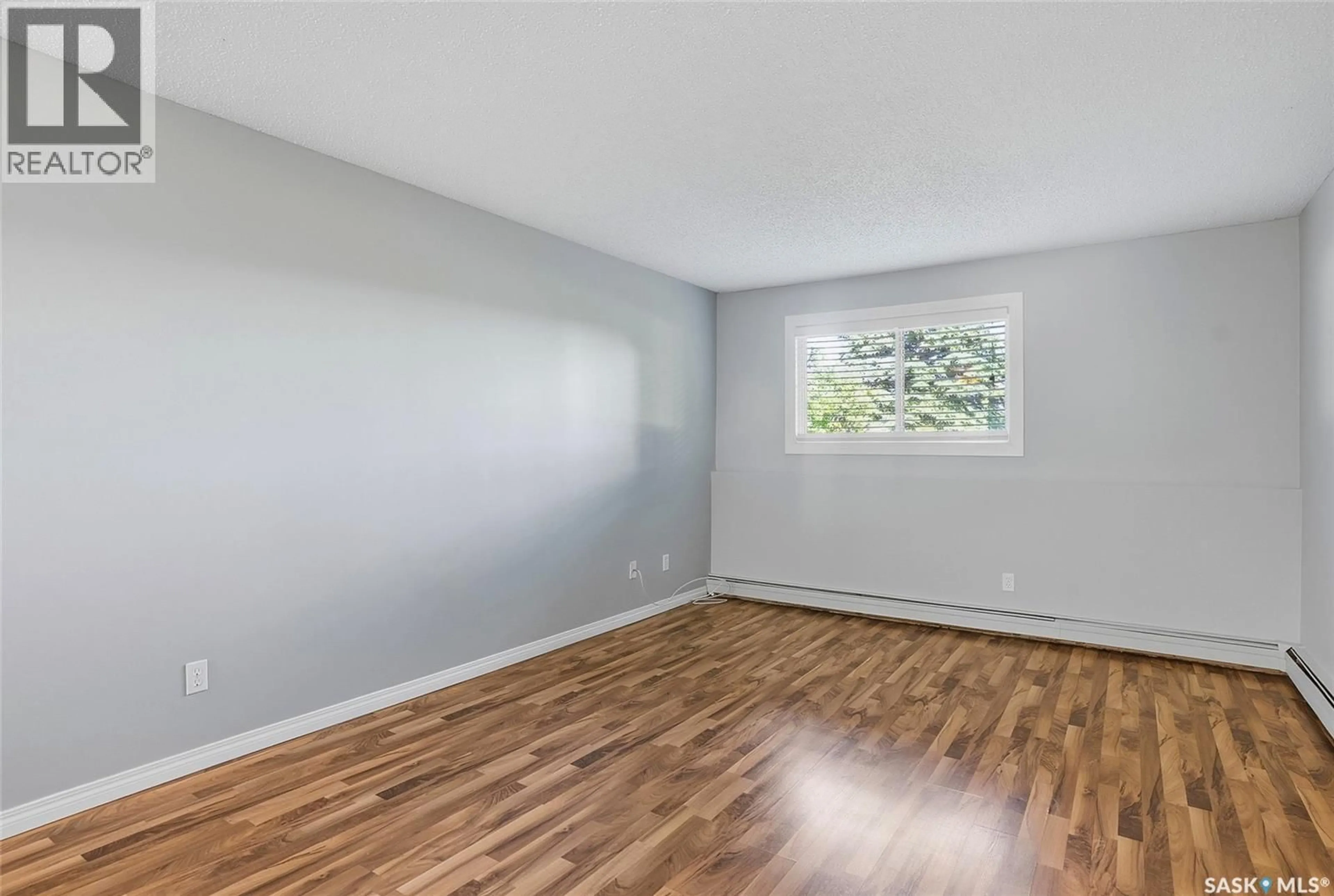 A pic of a room for 105 333 SILVERWOOD ROAD, Saskatoon Saskatchewan S7K6G1