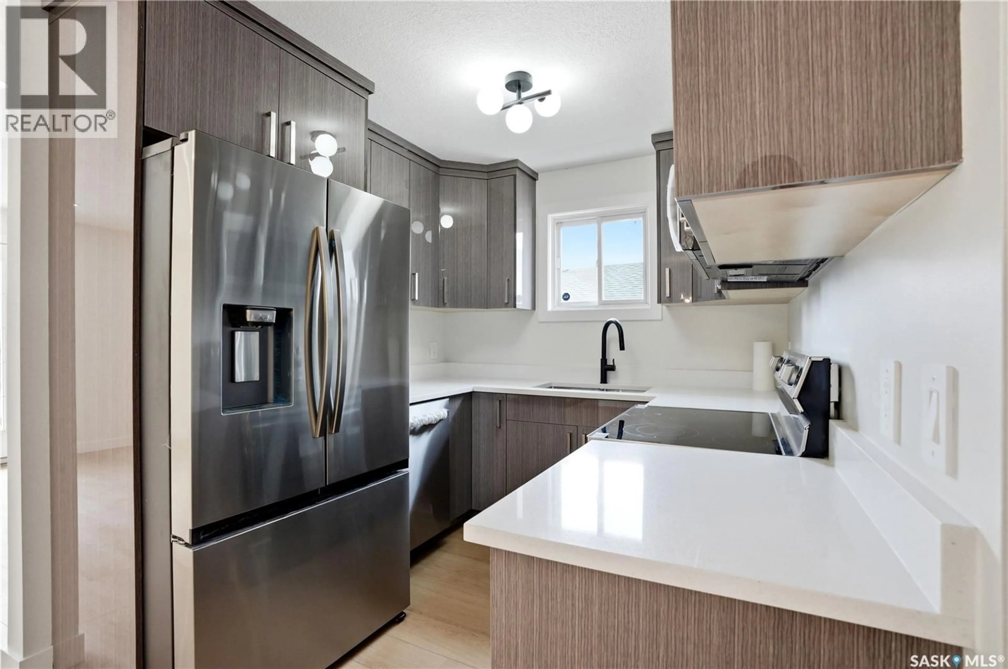 Unknown for 114 - 116 HALL CRESCENT, Saskatoon Saskatchewan S7L7G6