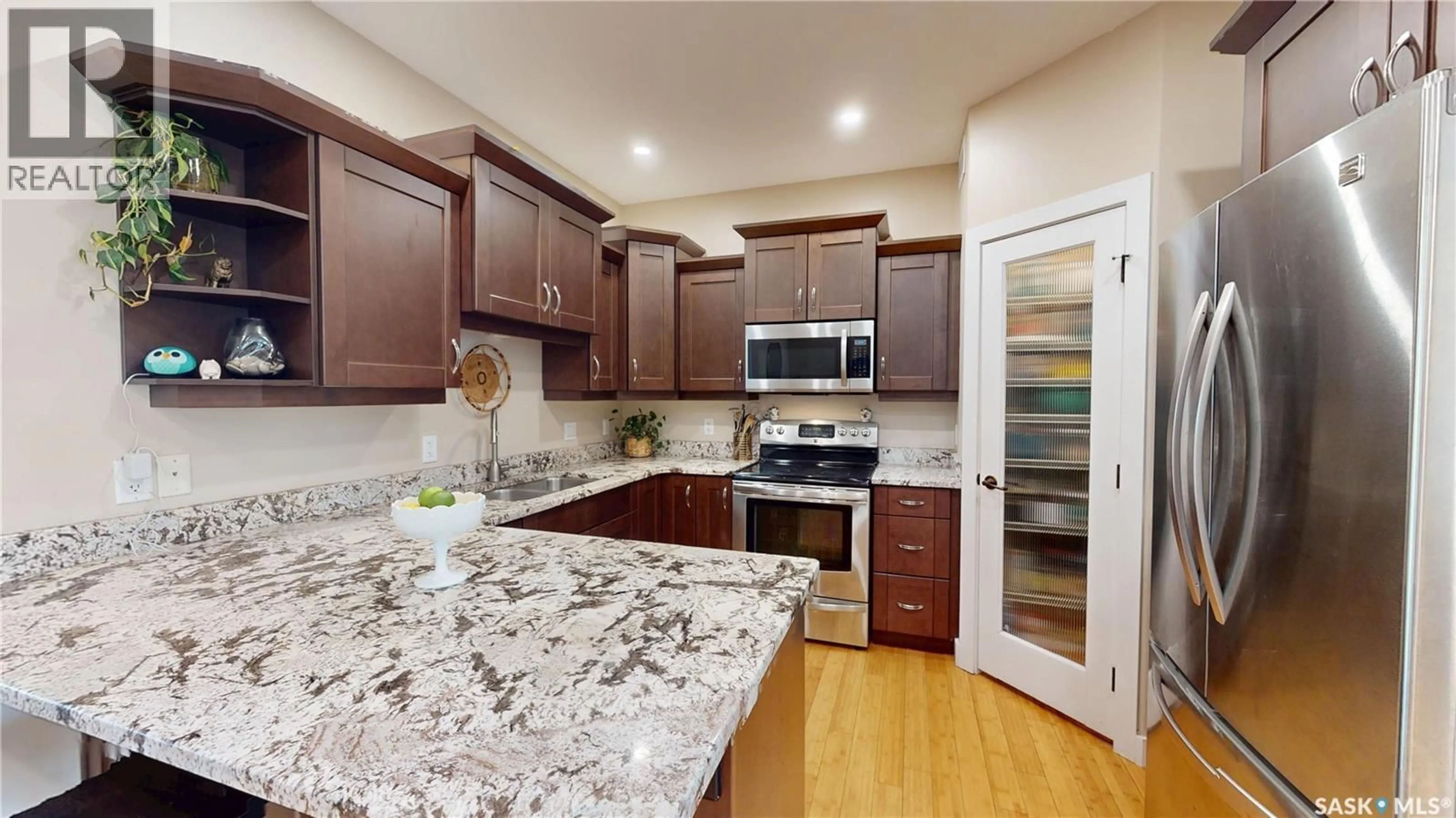 Open concept kitchen, ceramic/tile floor for 279 RUTHERFORD CRESCENT, Saskatoon Saskatchewan S7N4X5