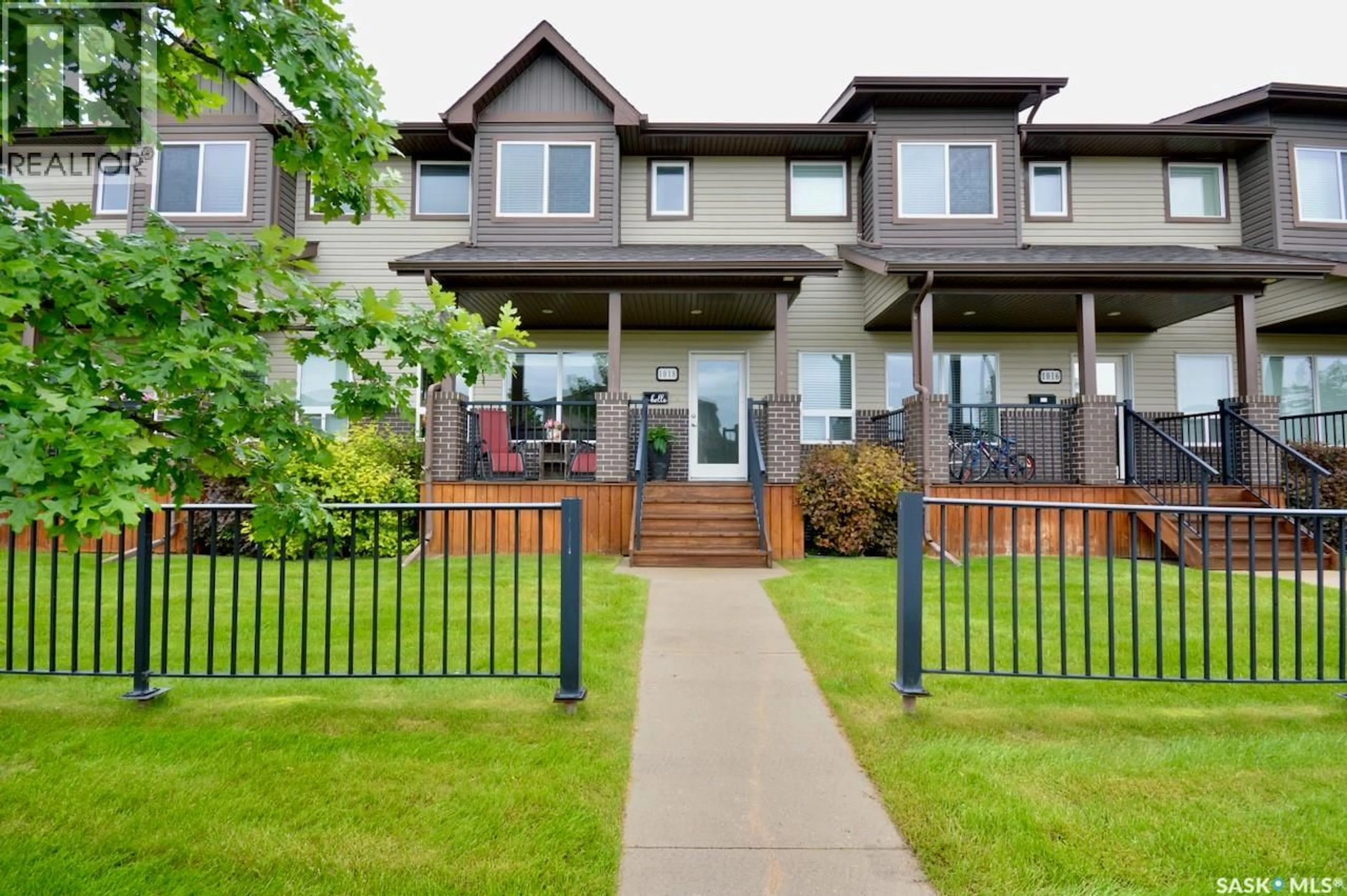 Unknown for 1018 WILLOWGROVE CRESCENT, Saskatoon Saskatchewan S7W0H7