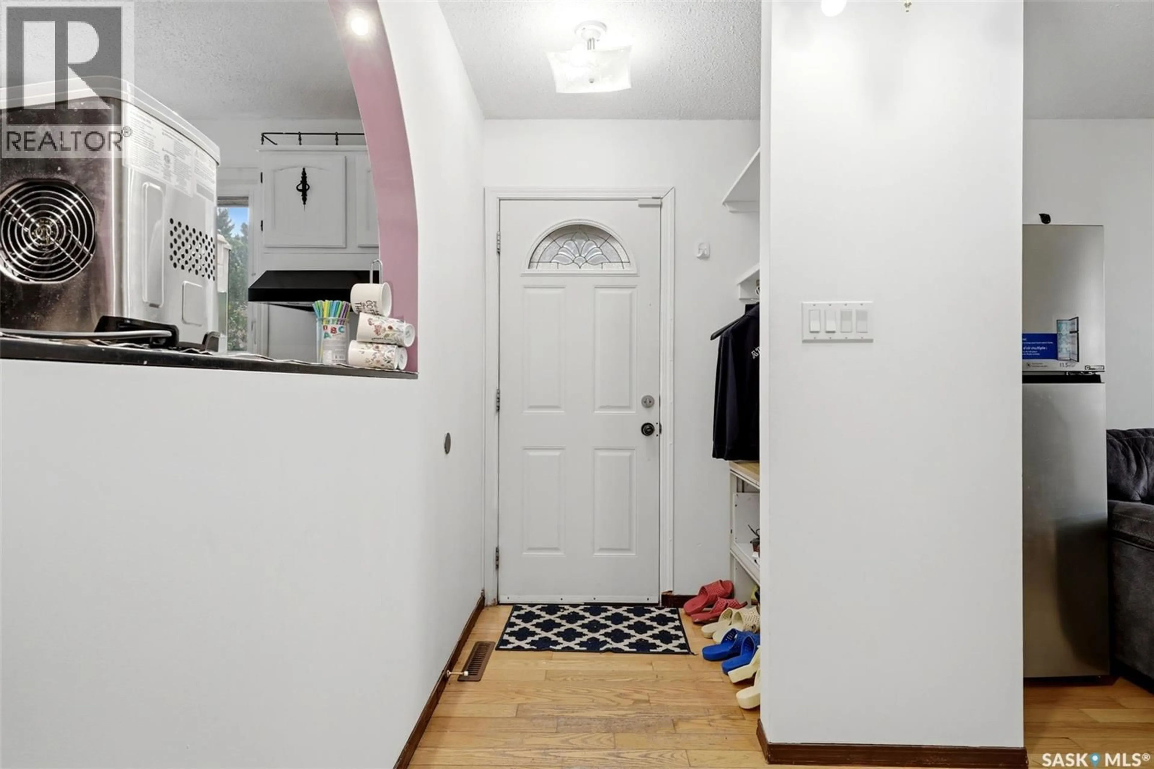 Unknown for 2949 GRANT ROAD, Regina Saskatchewan S4S5G6