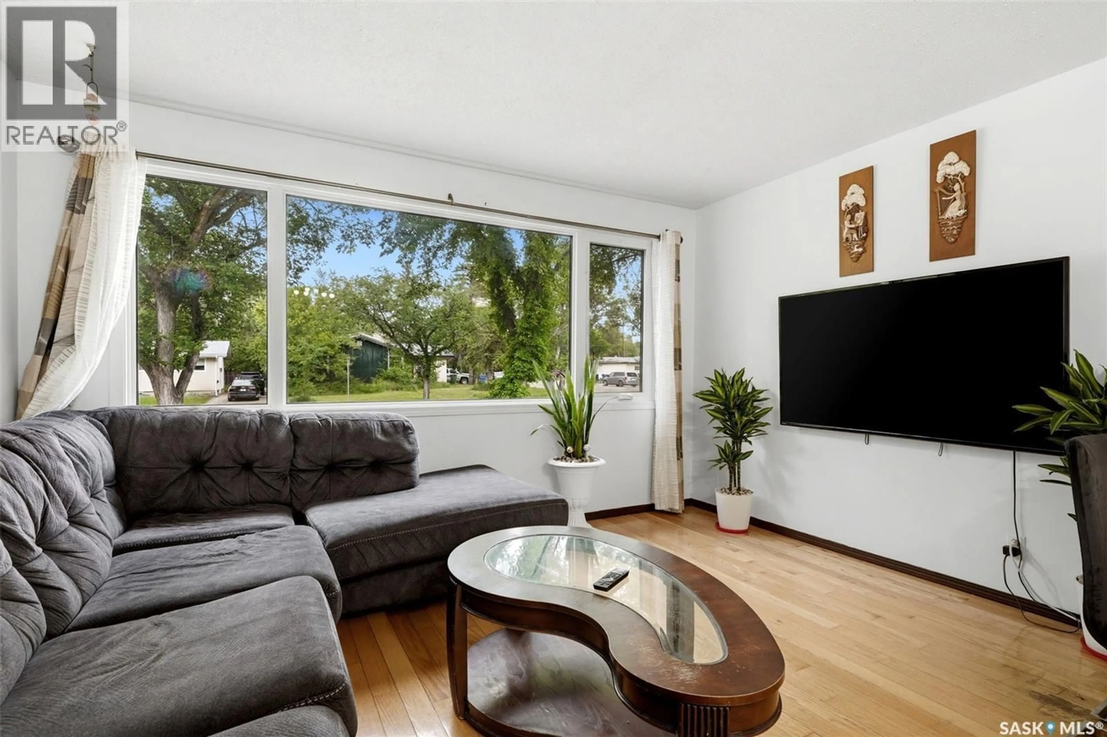 Living room with furniture, unknown for 2949 GRANT ROAD, Regina Saskatchewan S4S5G6