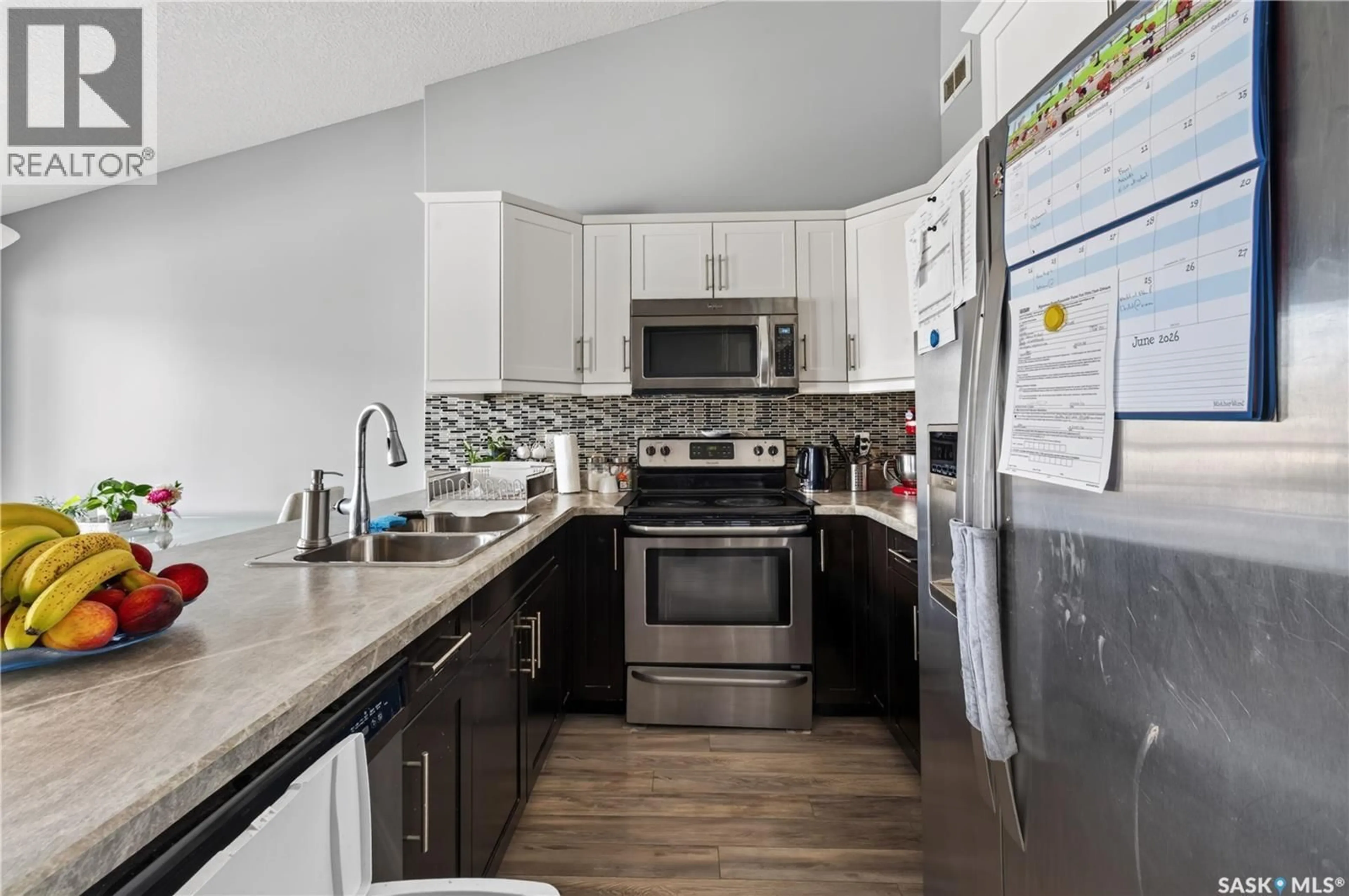 Open concept kitchen, unknown for 4461 JAMES HILL ROAD, Regina Saskatchewan S4W0K5