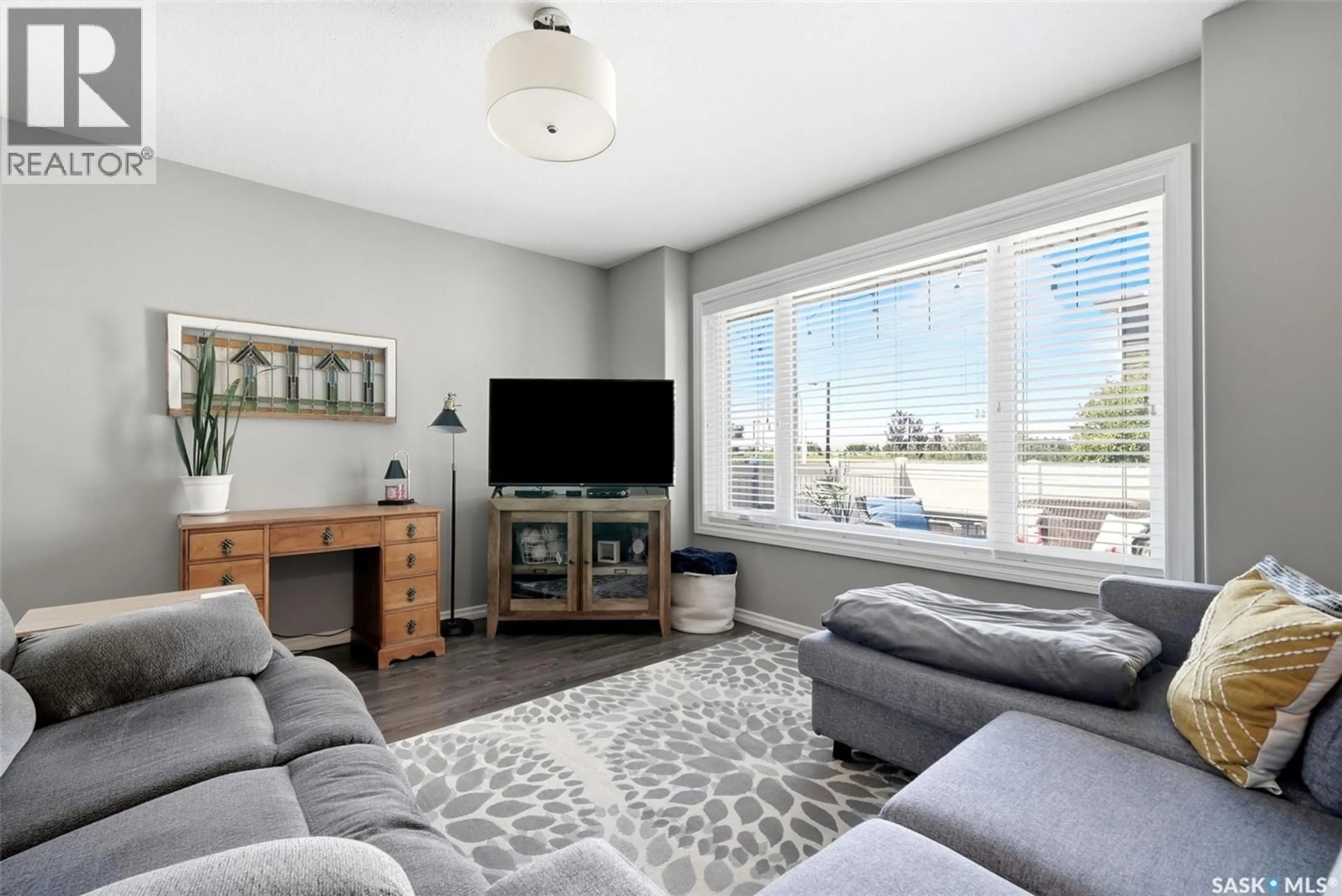 Living room with furniture, unknown for 3455 ELGAARD DRIVE, Regina Saskatchewan S4X0N4
