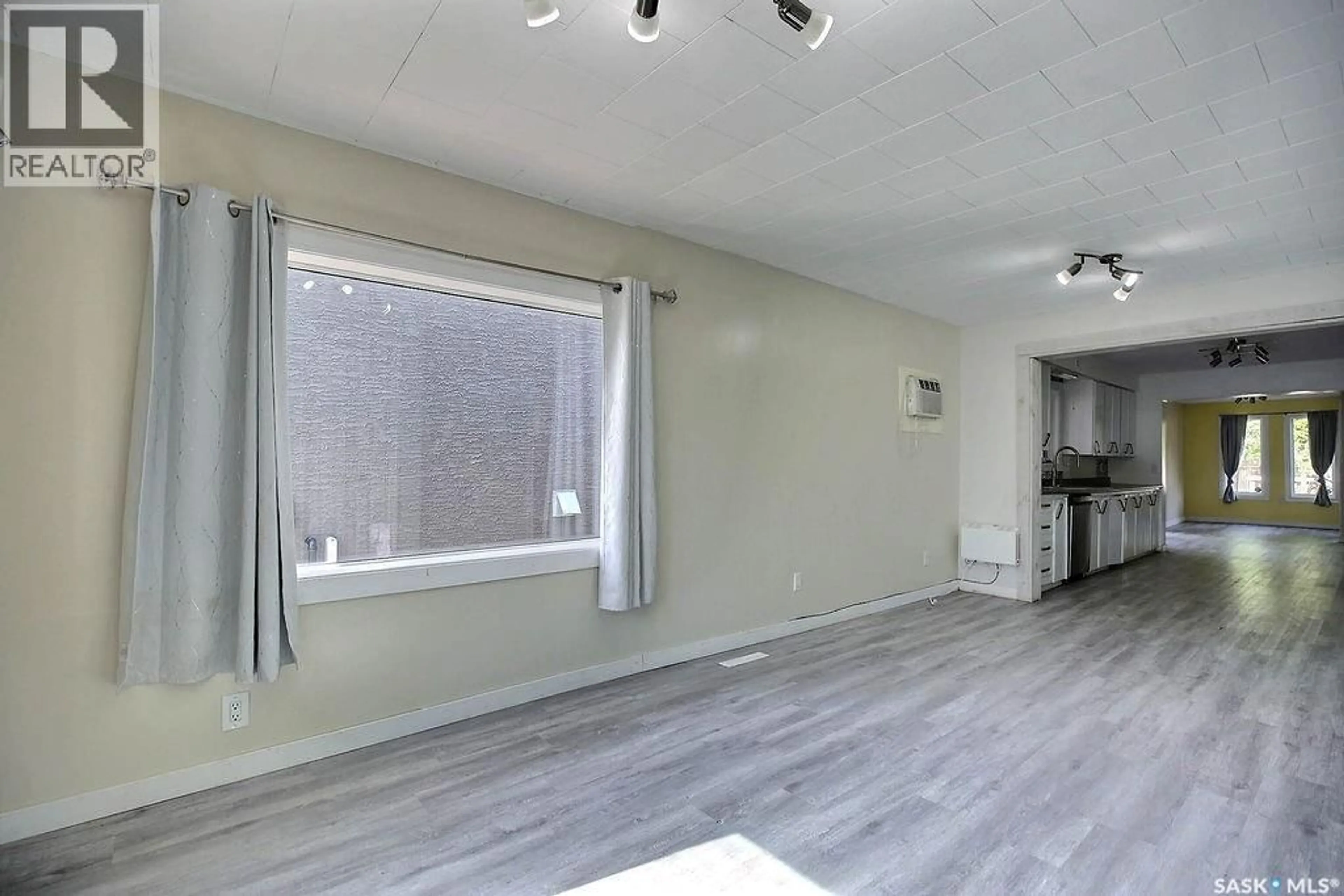 A pic of a room for 424 ARTHUR STREET, Regina Saskatchewan S4R4X4