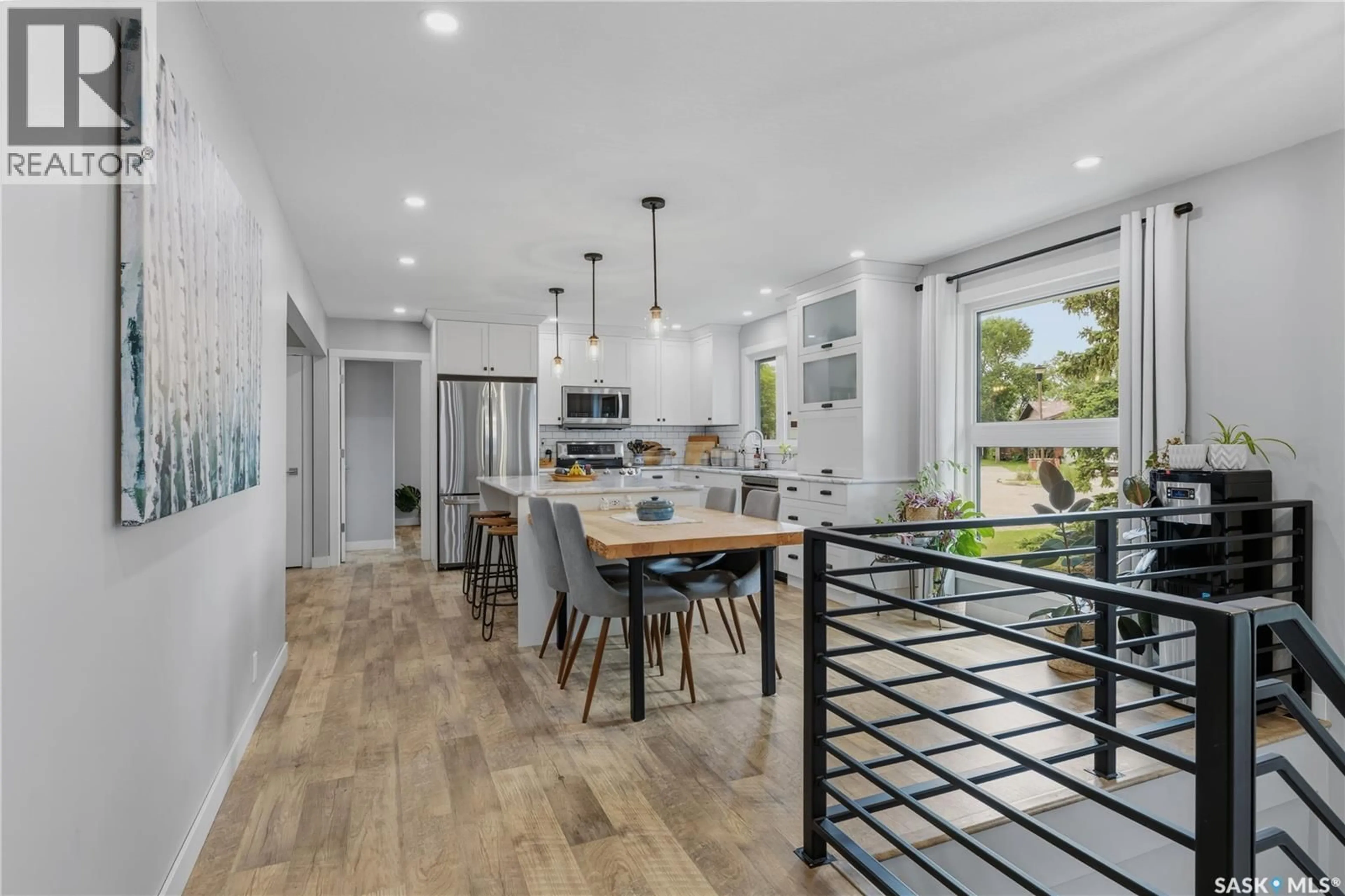 Open concept kitchen, ceramic/tile floor for 102 PLAXTON PLACE, Regina Beach Saskatchewan S0G4C0