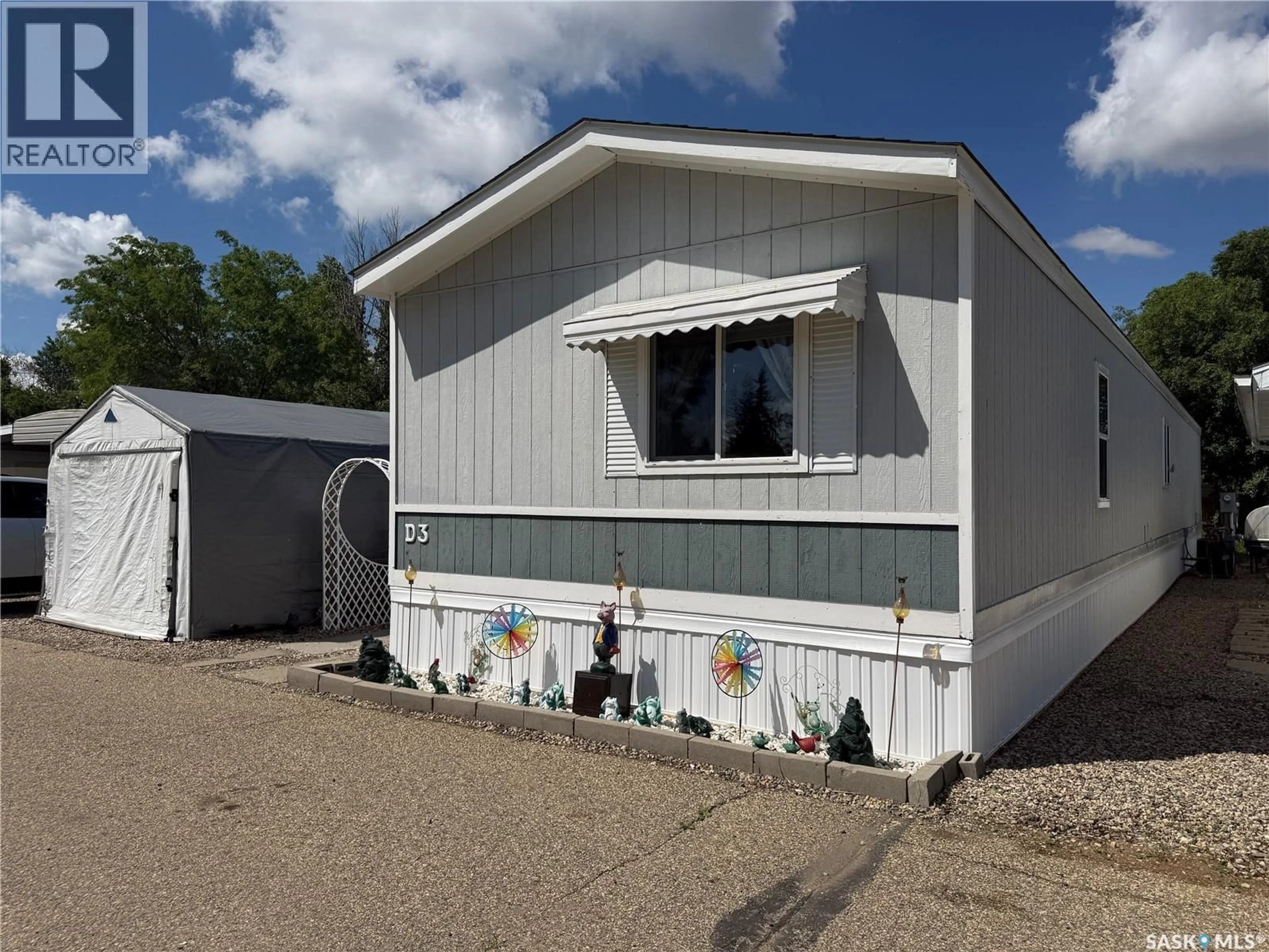 Home with vinyl exterior material, street for D3 - 1455 9TH AVENUE, Moose Jaw Saskatchewan S6J1C6
