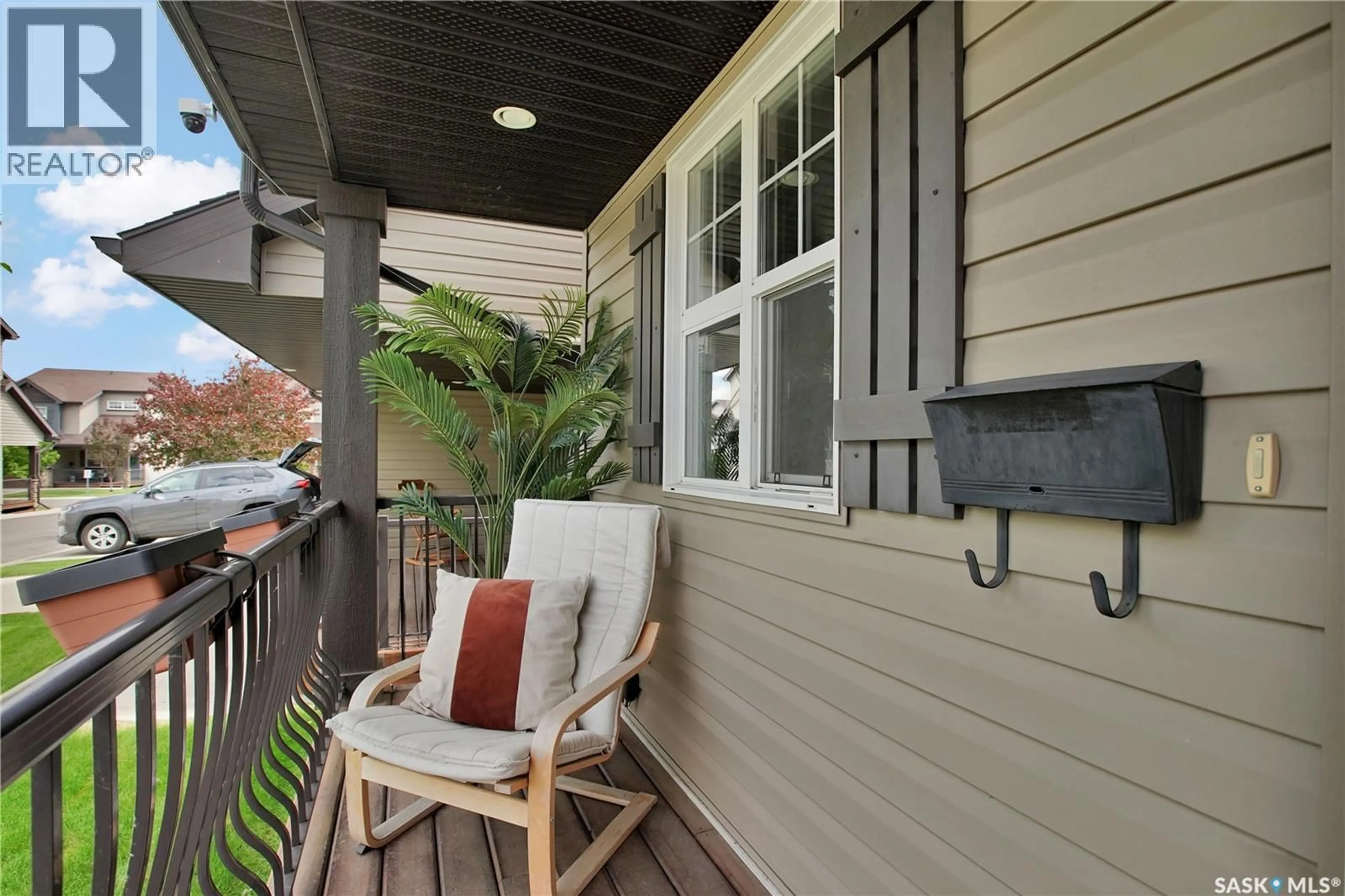 Patio, street for 742 150 LANGLOIS WAY, Saskatoon Saskatchewan S7T0L4