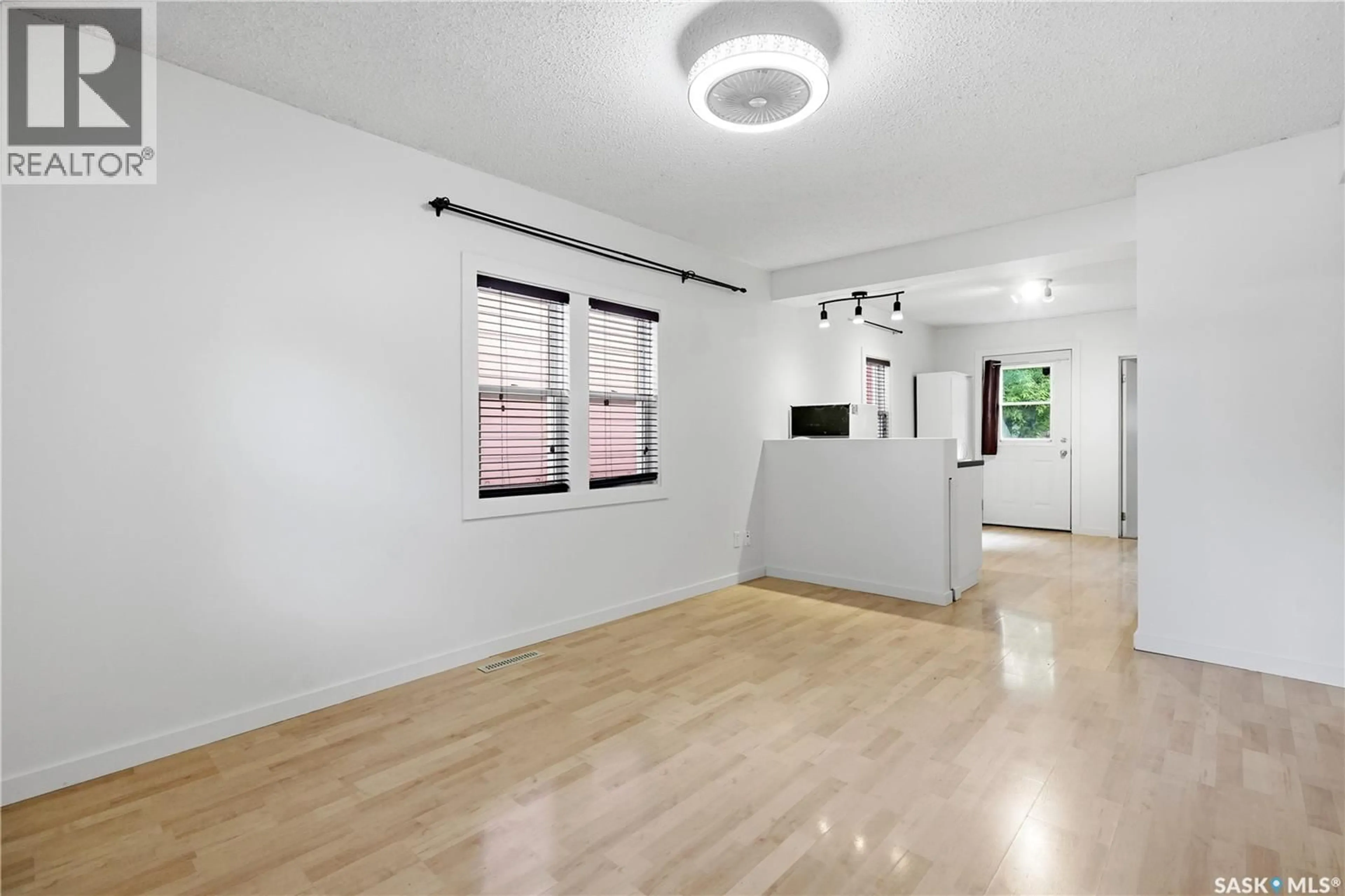 A pic of a room for 2509 MCDONALD STREET, Regina Saskatchewan S4N2Z6