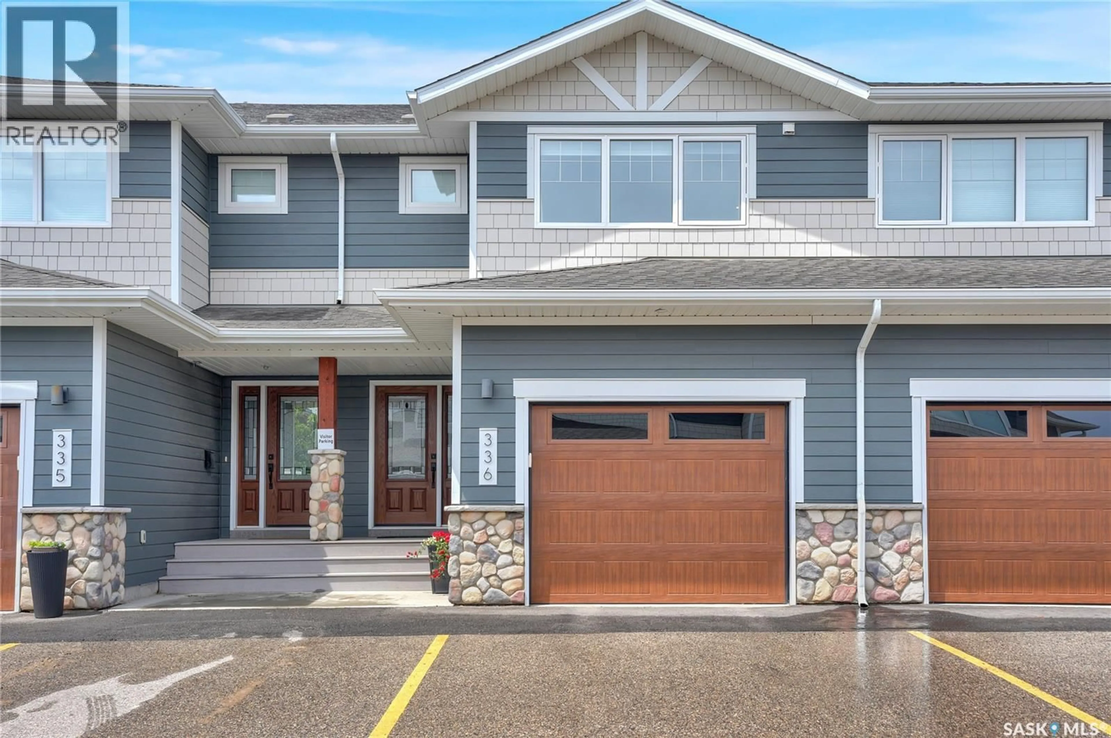 Home with vinyl exterior material, street for 4000 - 336 SANDHILL CRESCENT, Regina Saskatchewan S4V3N4