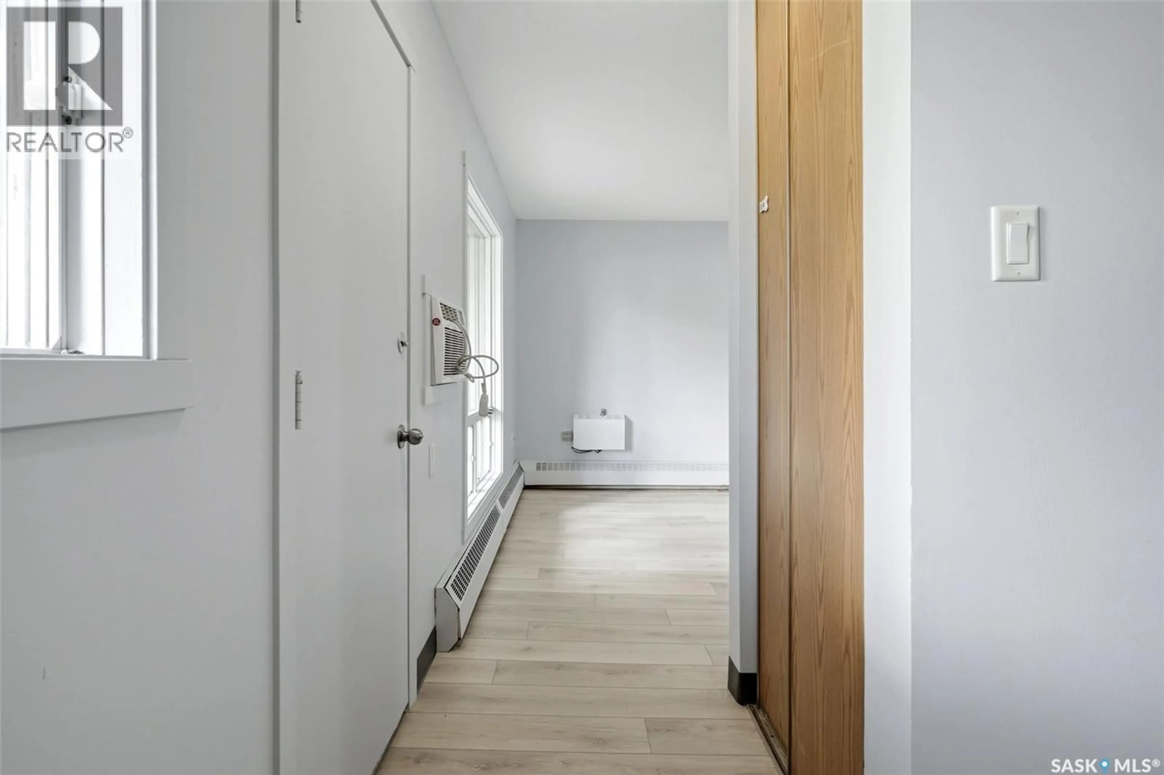 Indoor entryway for 51 - 106 RODENBUSH DRIVE, Regina Saskatchewan S4R8C7