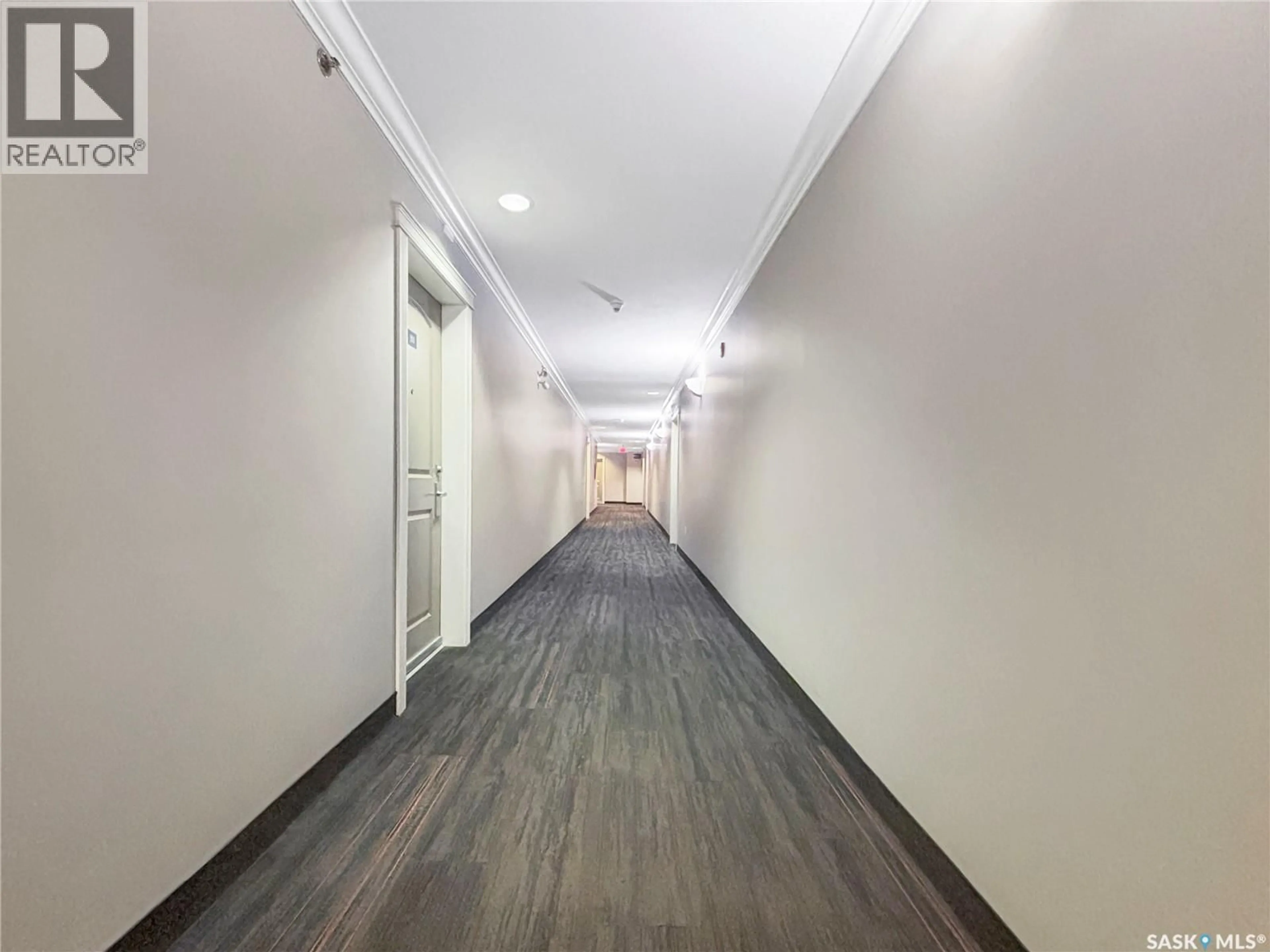 Indoor foyer for 326 - 310 HEROLD ROAD, Saskatoon Saskatchewan S7V0A2