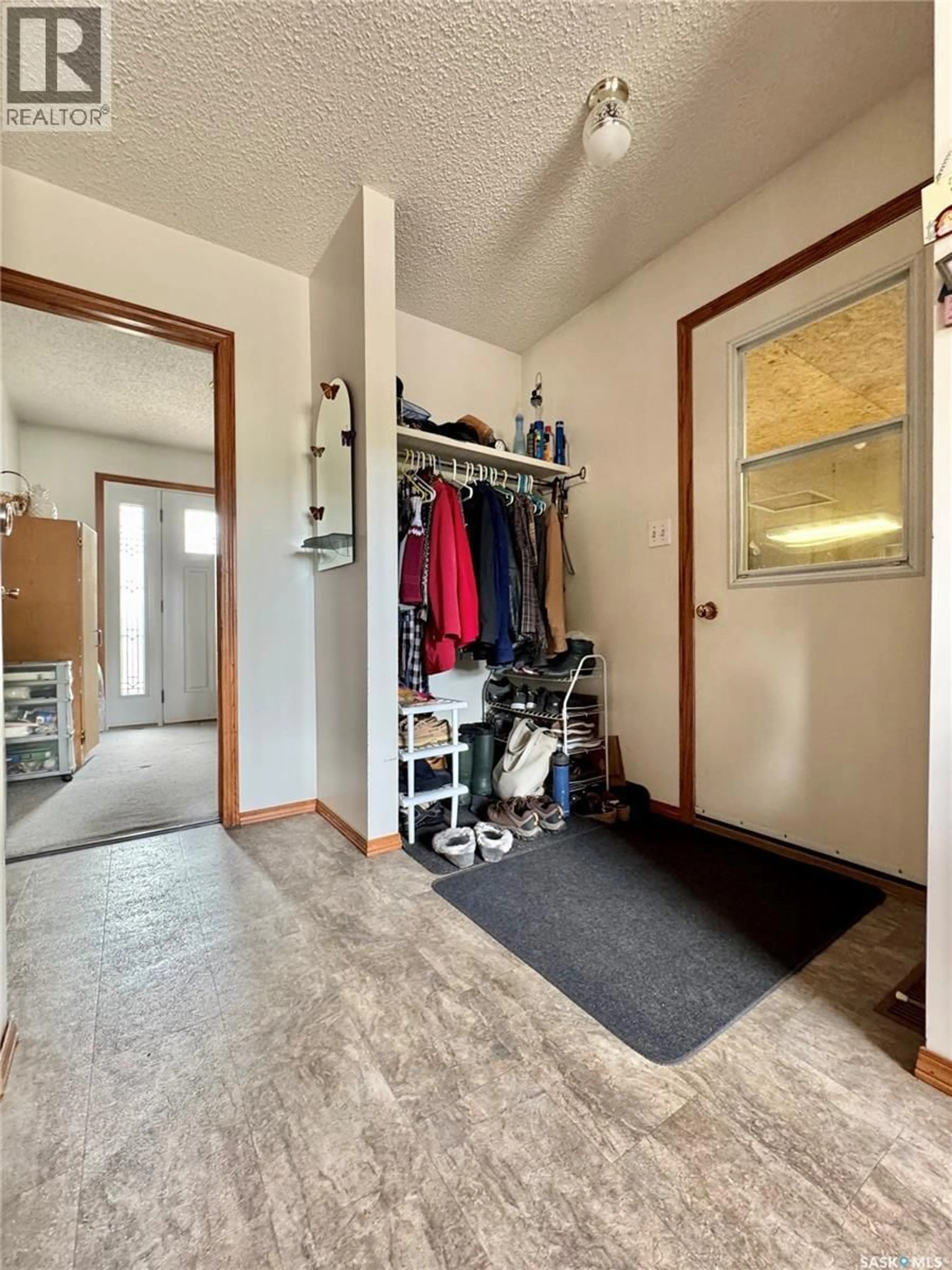 Indoor entryway for 136 DARLINGTON STREET, Yorkton Saskatchewan S3N0E1