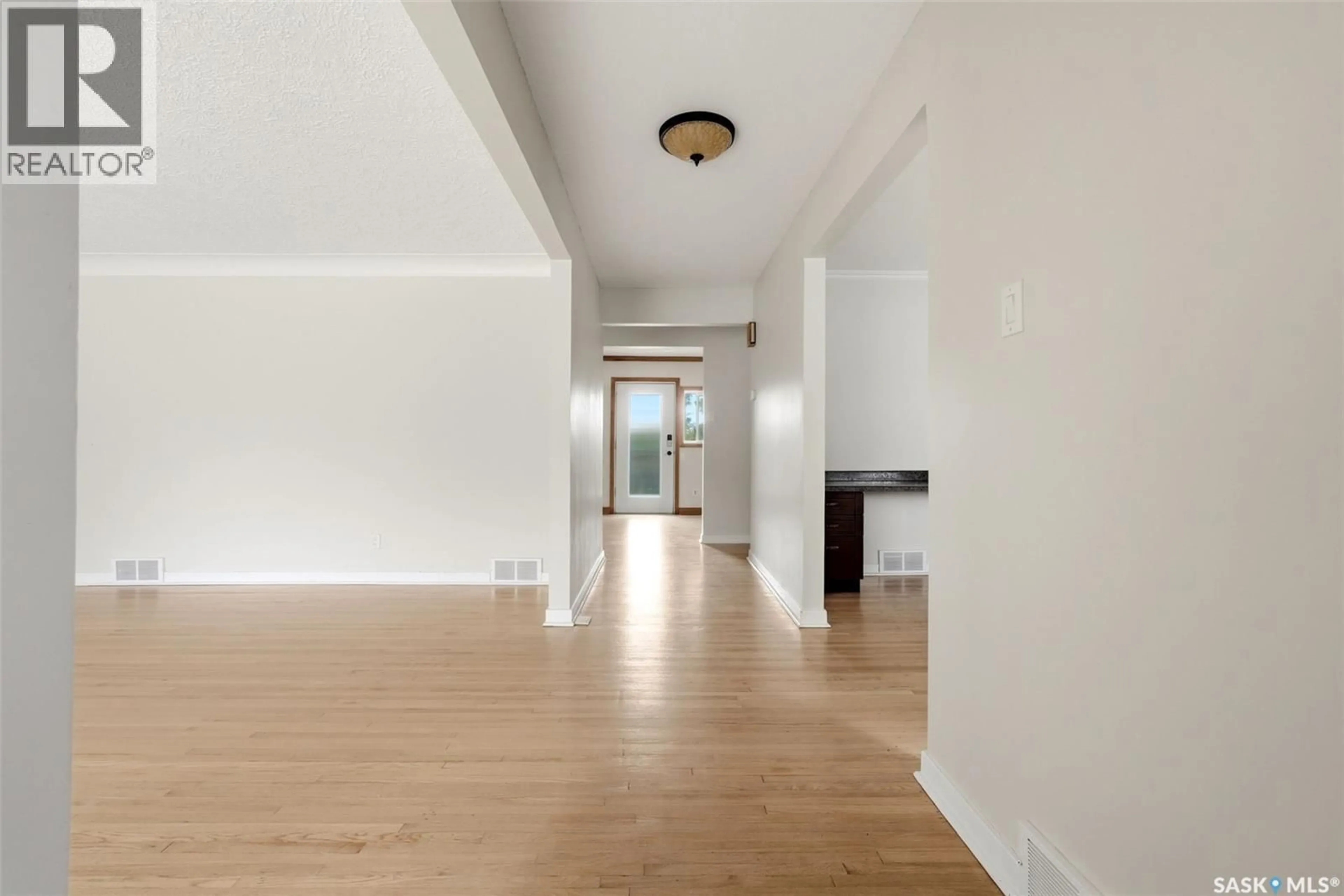 Unknown for 10 LAMONT CRESCENT, Regina Saskatchewan S4S4A4