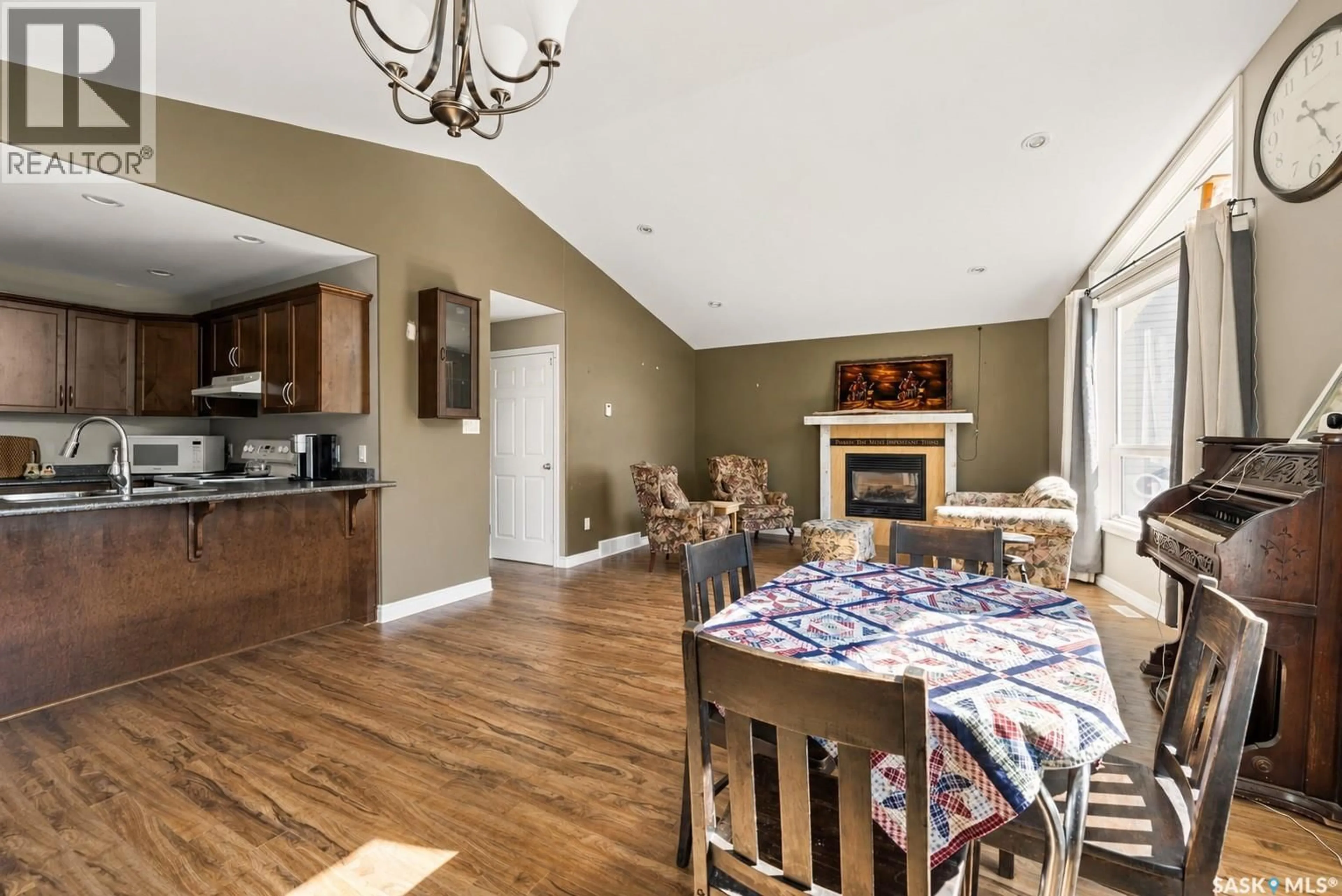 Dining room, wood/laminate floor for 3 POPLAR STREET, Grandview Beach Saskatchewan S0G1C0