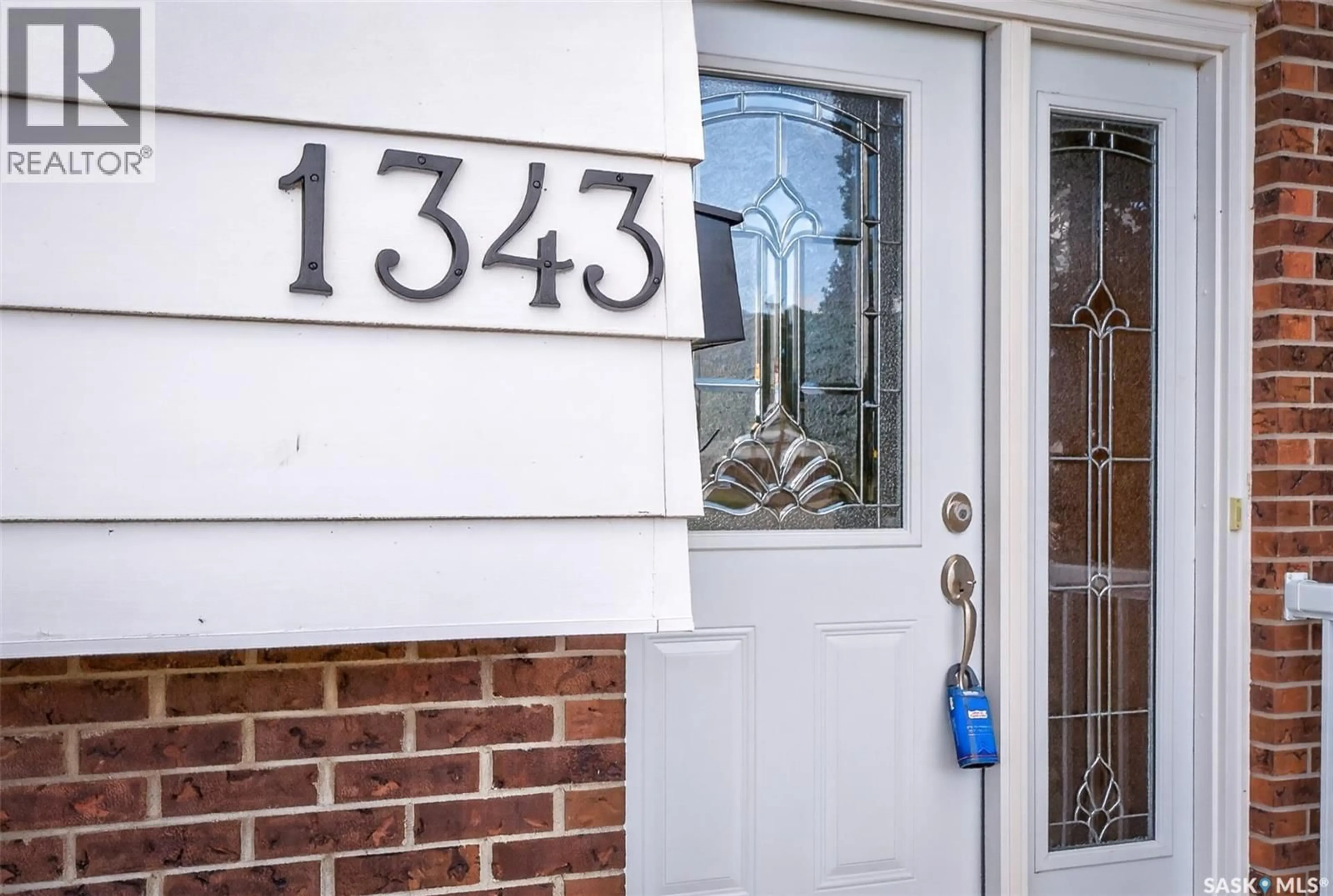 Indoor entryway for 1343 STADACONA STREET, Moose Jaw Saskatchewan S6H6L4