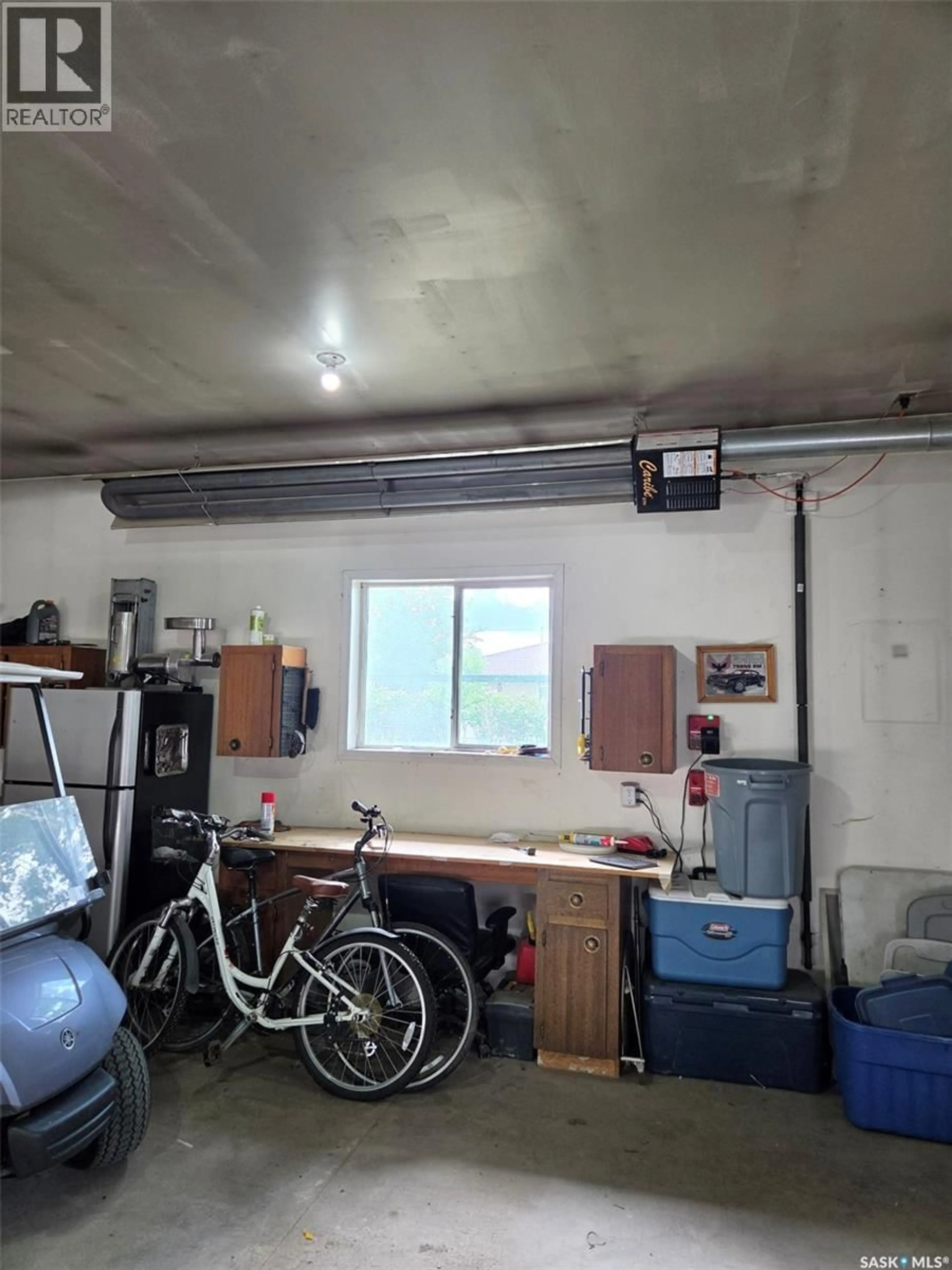 Indoor garage for 18 MOUNTAIN DRIVE, Carlyle Saskatchewan S0C0R0